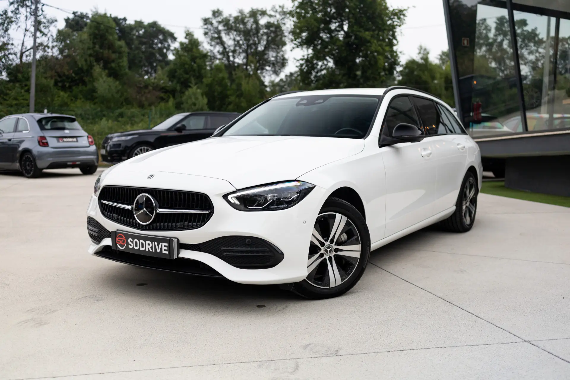 Mercedes-Benz C 300 e Avantgarde 5