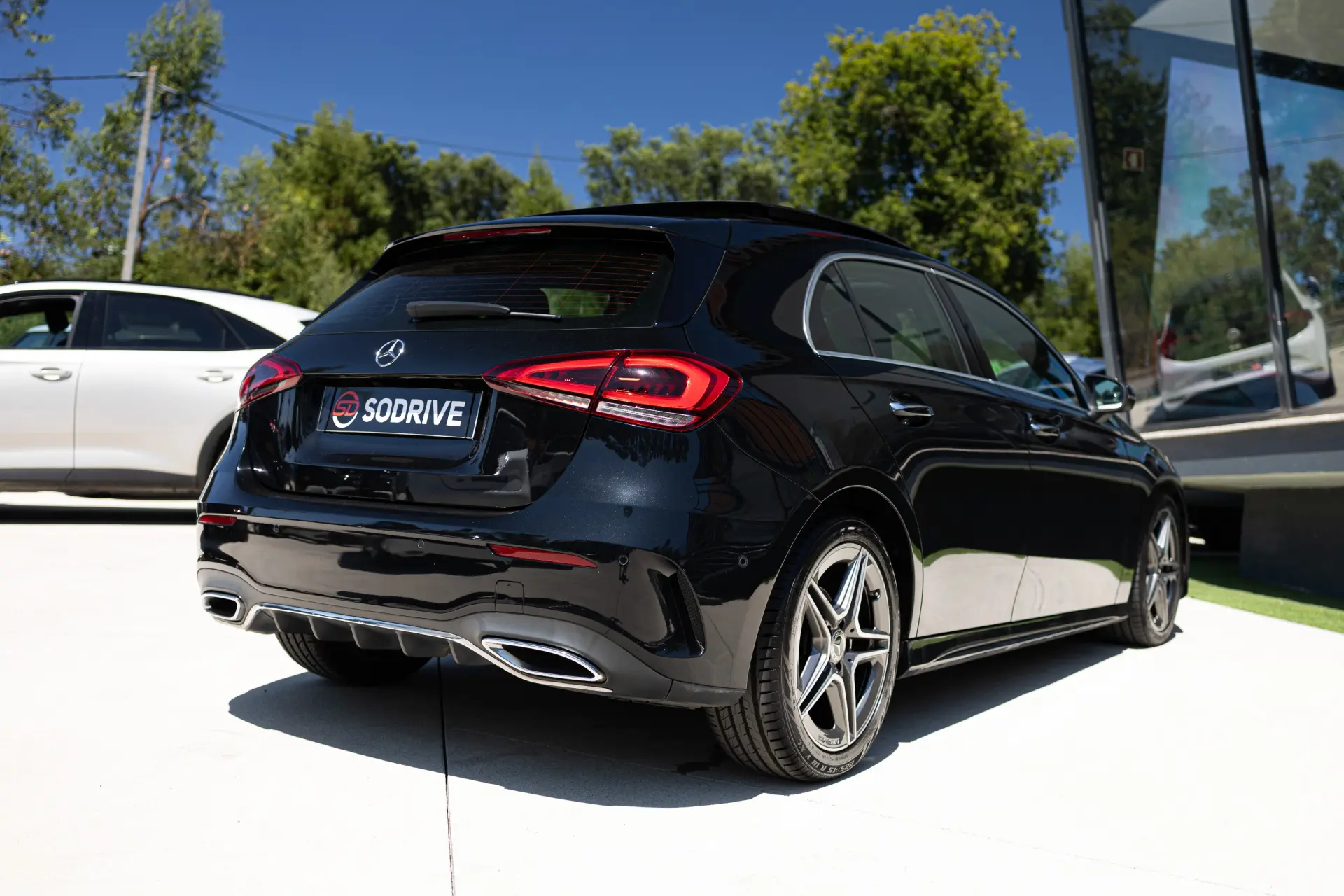 Mercedes-Benz A 180 d AMG Line Aut. 14