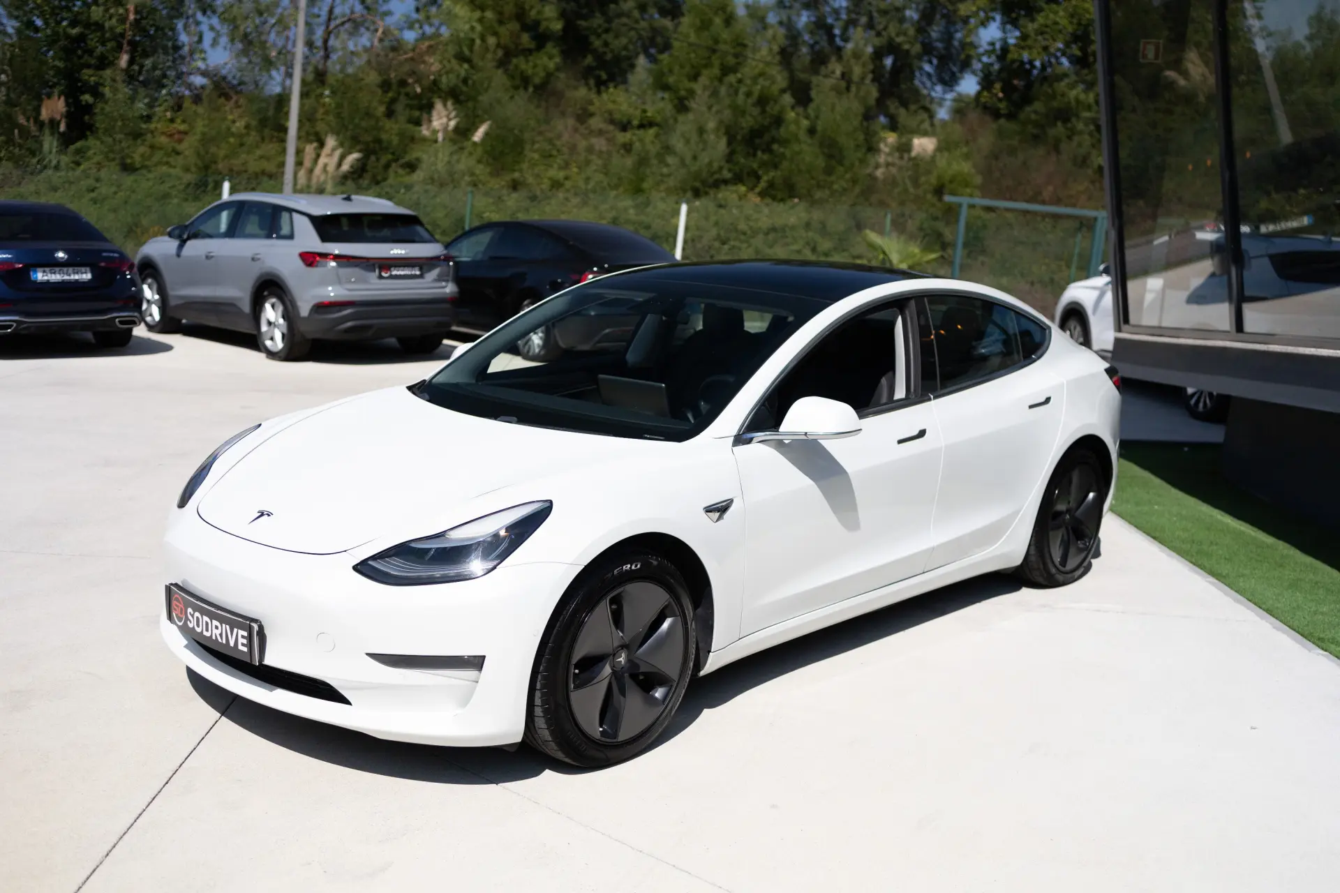 Tesla Model 3 Long-Range Dual Motor AWD 5
