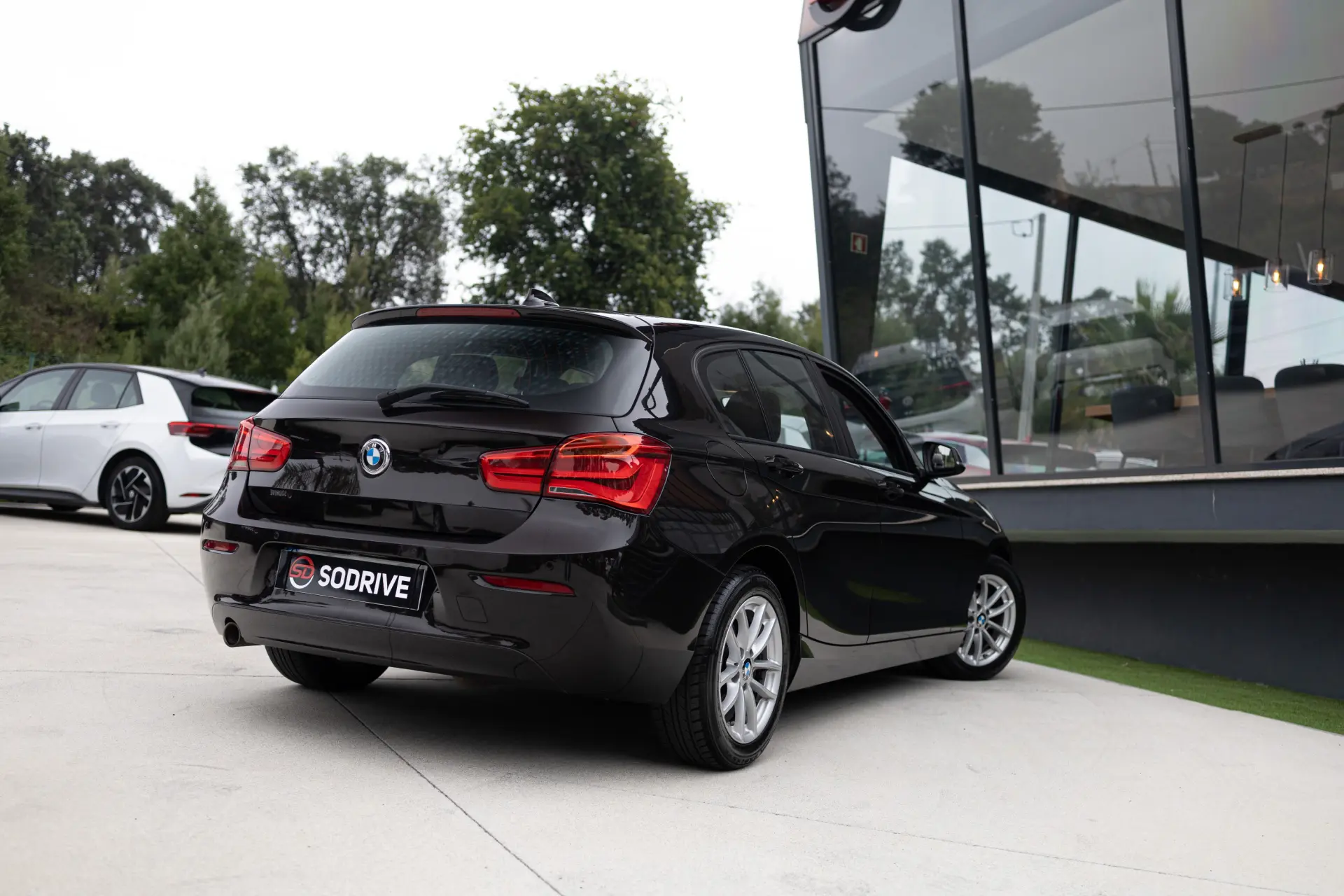 BMW 116 d EfficientDynamics 11