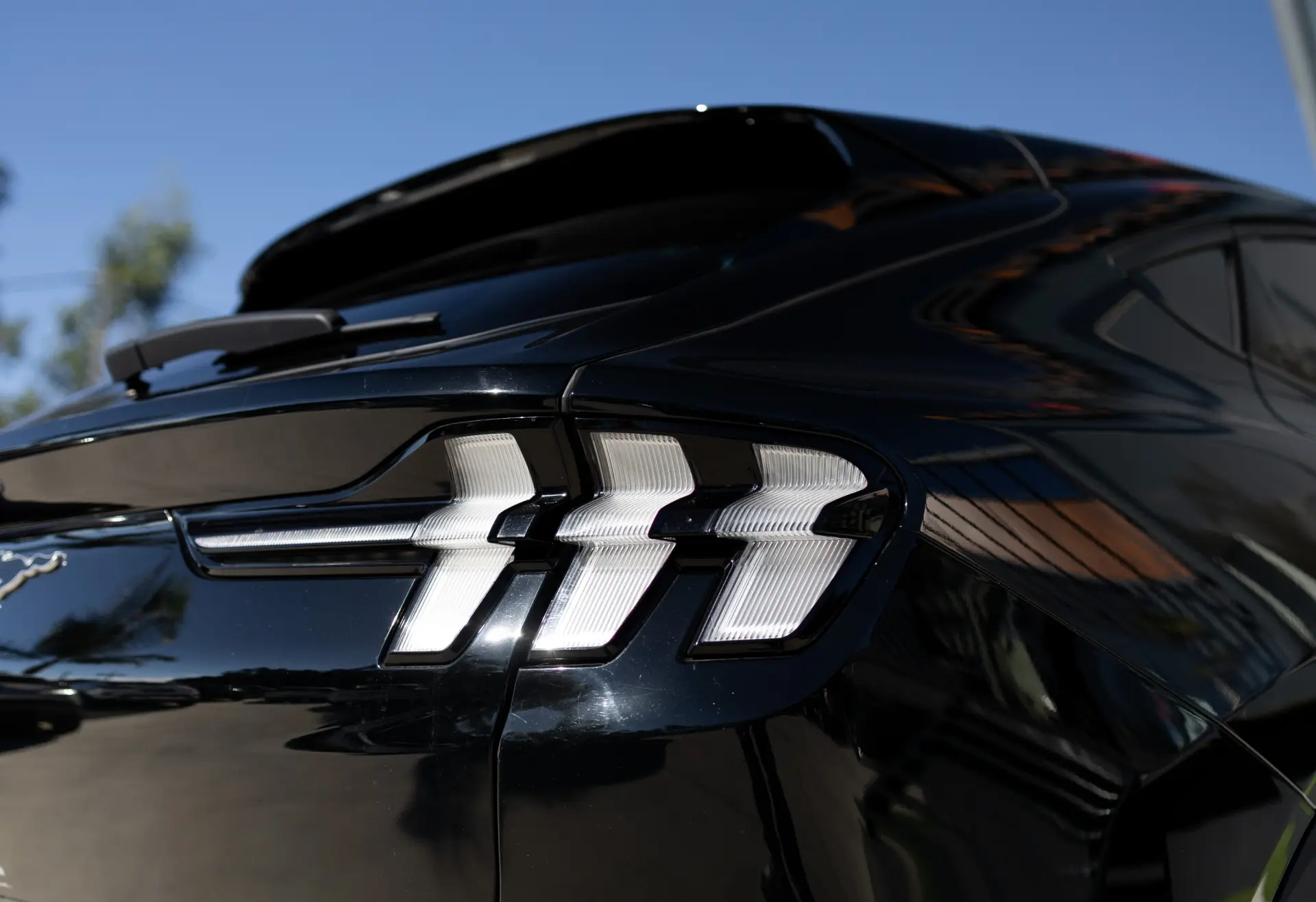 Ford Mustang Mach-E Standard 27