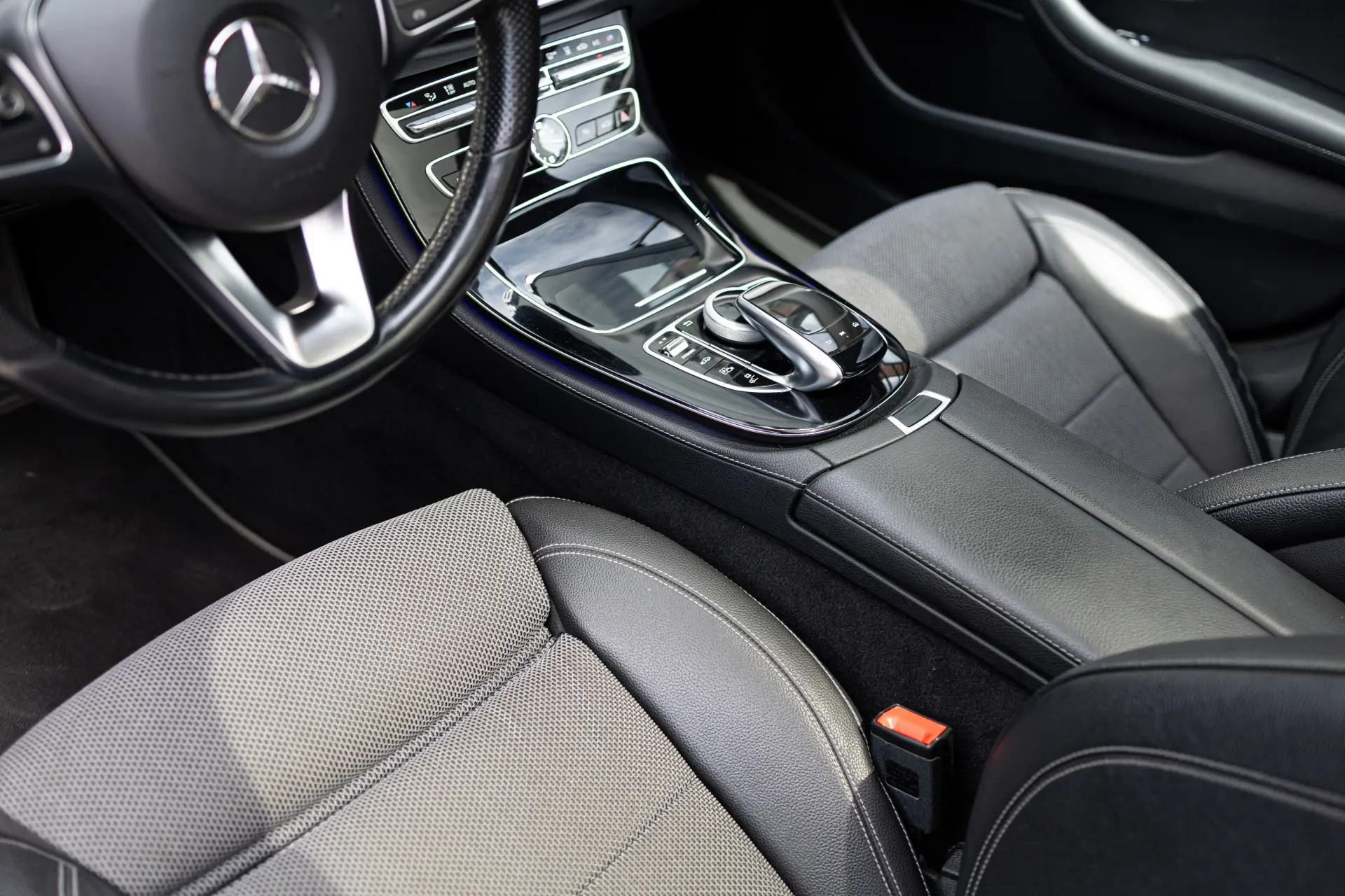 Mercedes-Benz E 350 e Avantgarde 12
