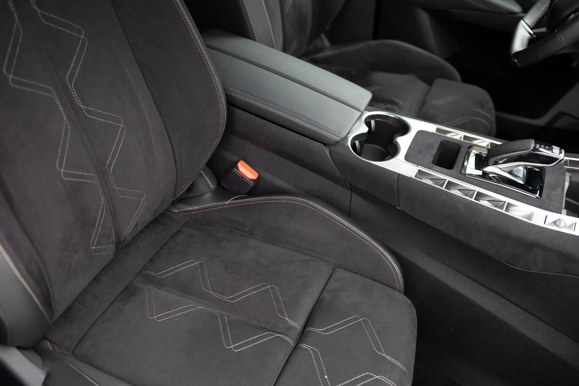 DS DS7 Crossback E-Tense Performance Line EAT8 25