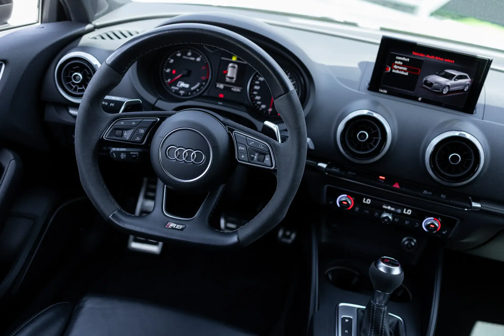 Audi RS3 Sportback TFSI quattro S tronic 2