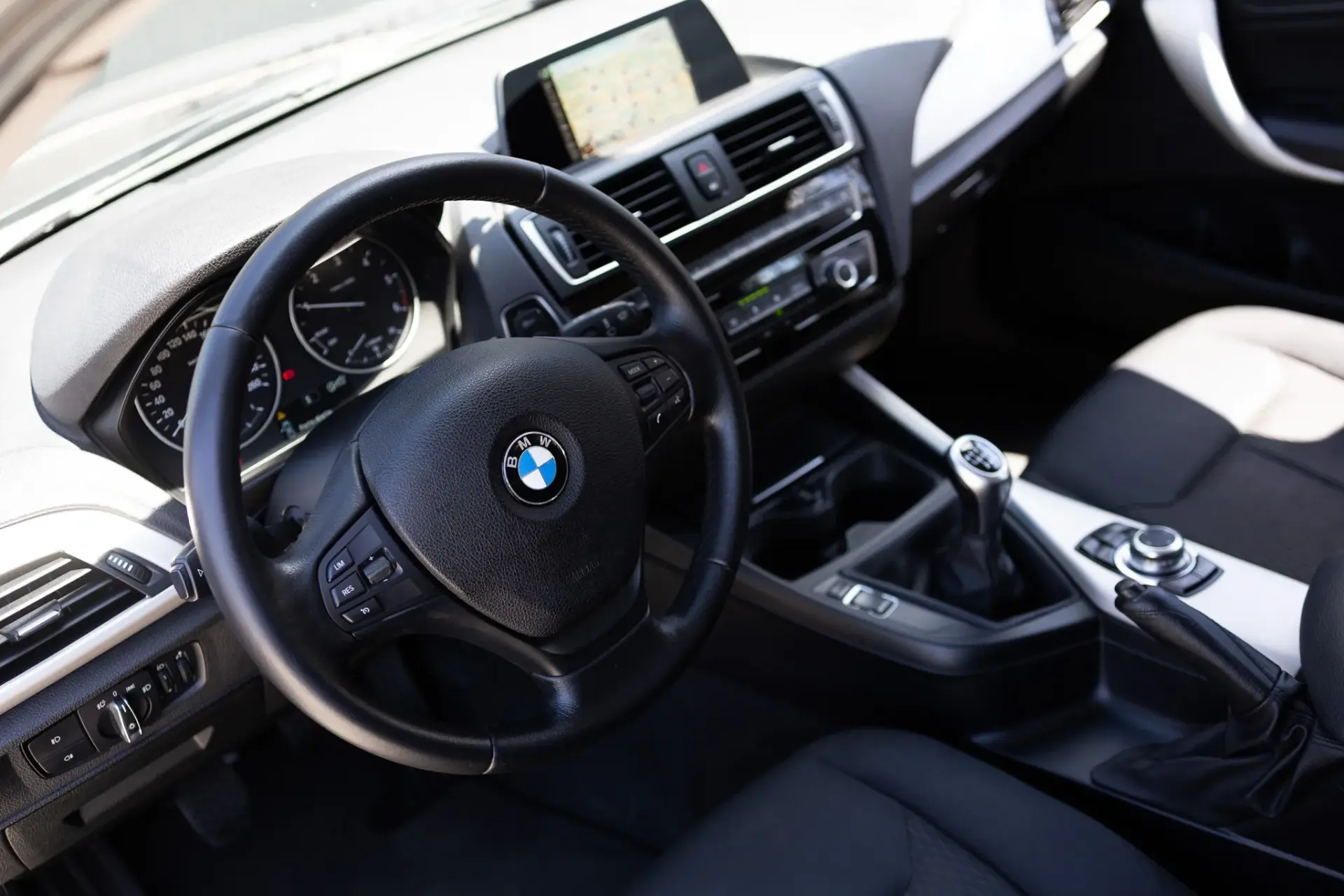 BMW 114 d Advantage 16