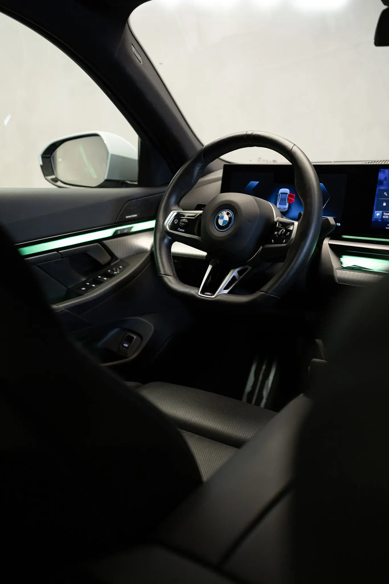 BMW 530 e Pack Desportivo M 19