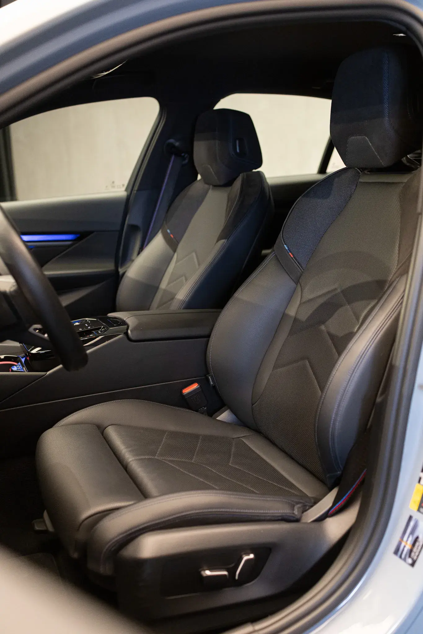 BMW 530 e Pack Desportivo M 23