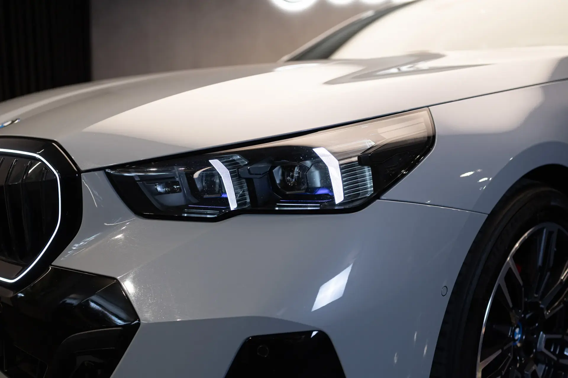 BMW 530 e Pack Desportivo M 33