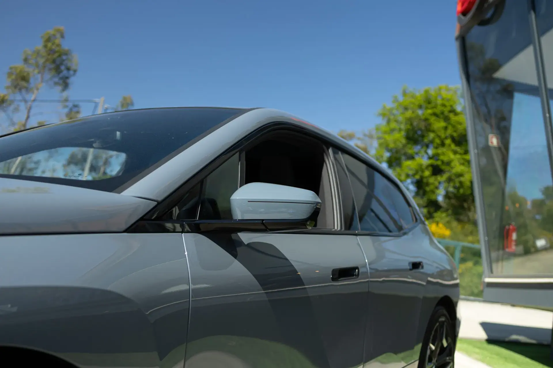 BMW iX xDrive 40 Pack Desportivo 48