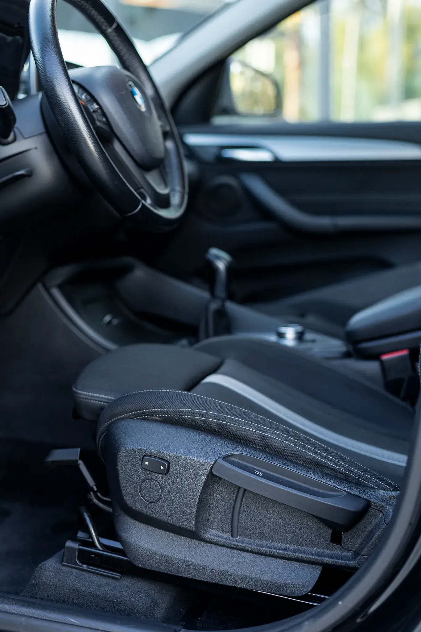 BMW X1 16 d sDrive Advantage 19