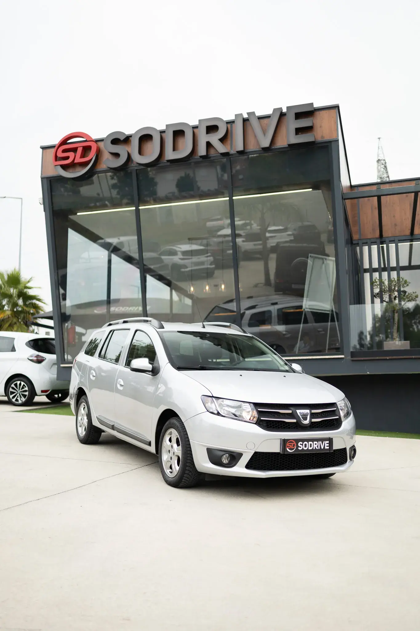 Dacia Logan MCV 1.5 dCi Stepway 8