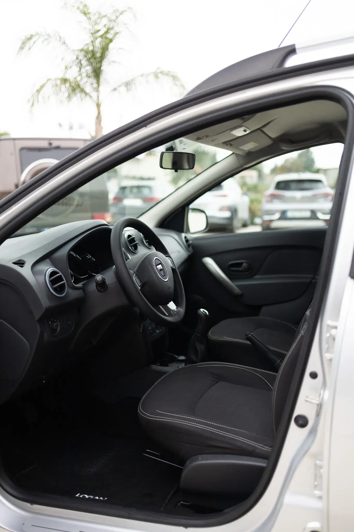 Dacia Logan MCV 1.5 dCi Stepway 13