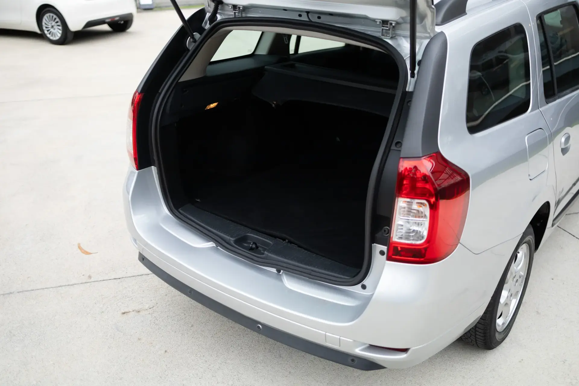 Dacia Logan MCV 1.5 dCi Stepway 18
