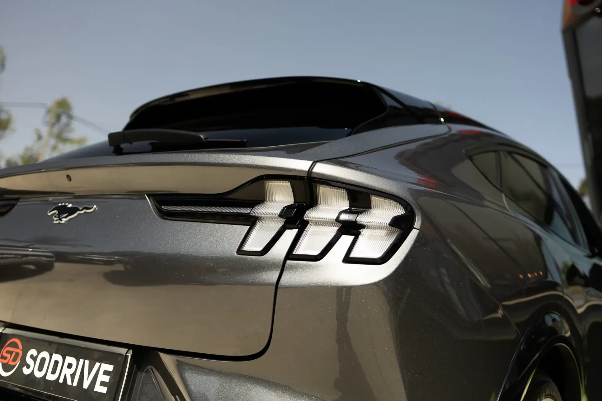 Ford Mustang Mach-E 75.7 kWh Premium AWD 29