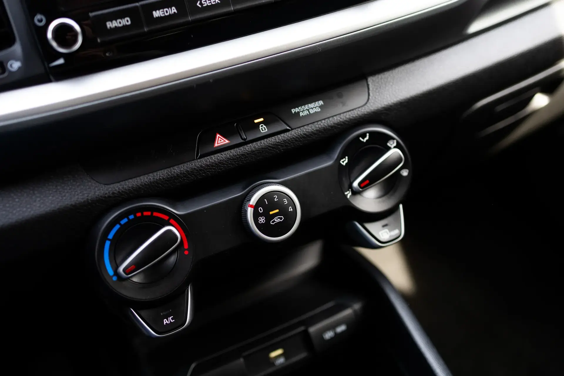 Kia Stonic 1.2 Dynamic 21