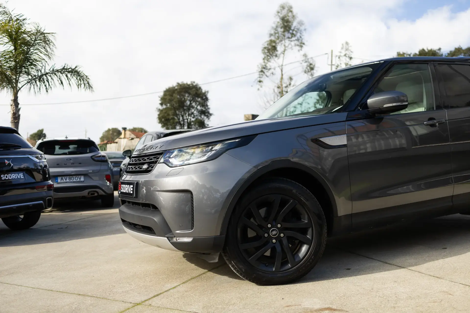 Land Rover Discovery 3.0 TD6 HSE Auto 18