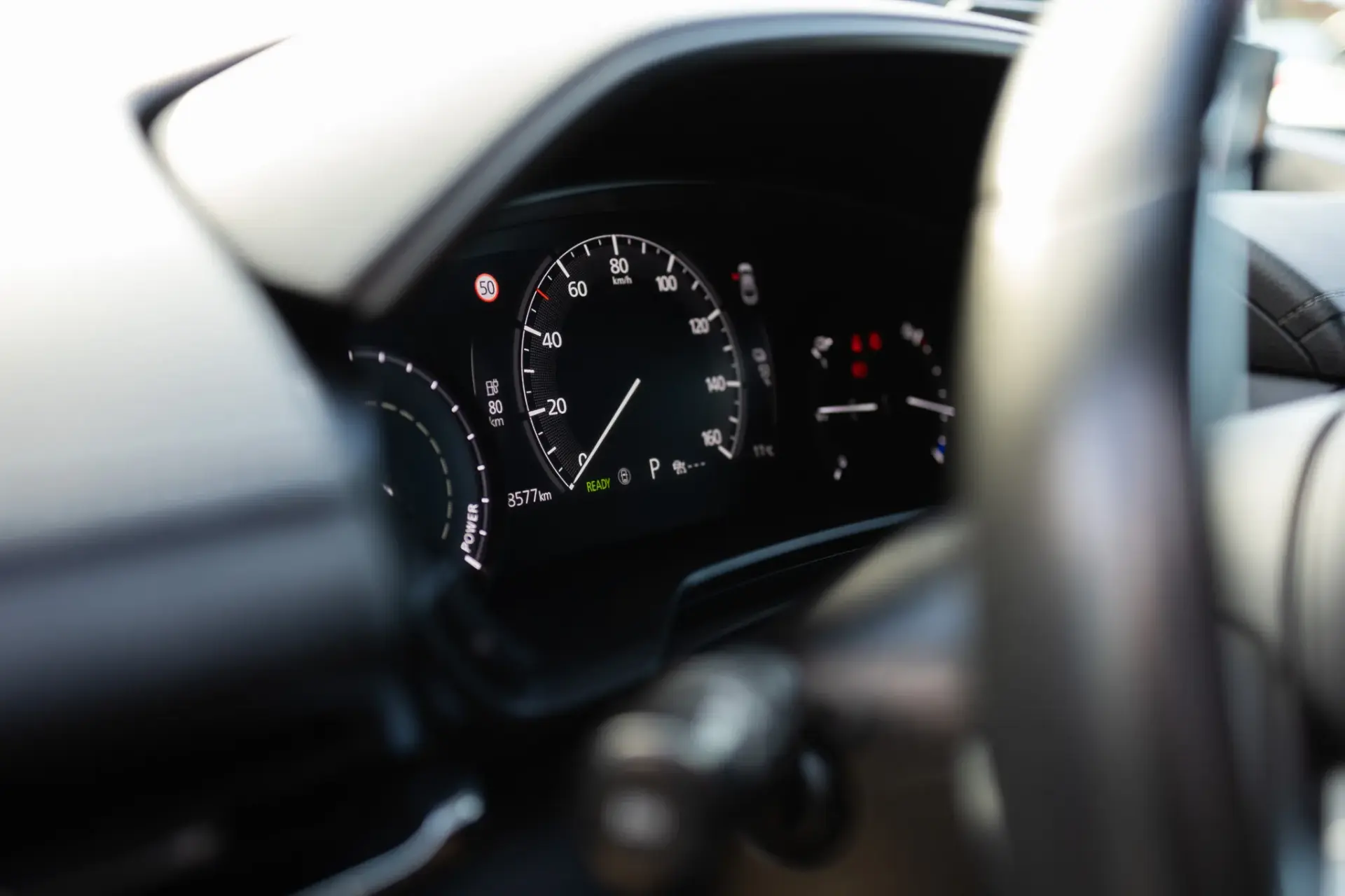 Mazda MX-30 e-SKYACTIV FIRST EDITION 8