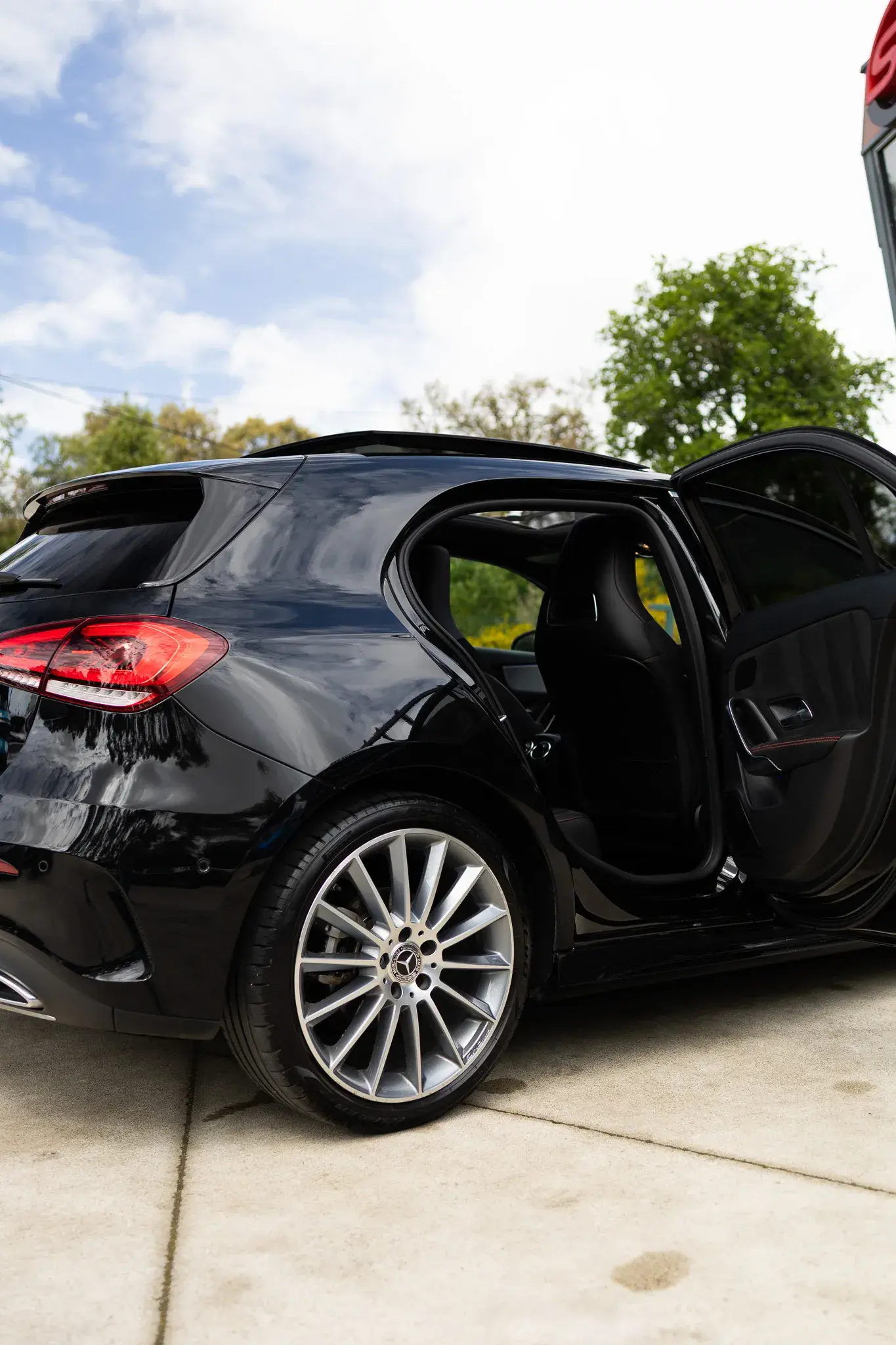 Mercedes-Benz A 180 d AMG Line Aut. 29