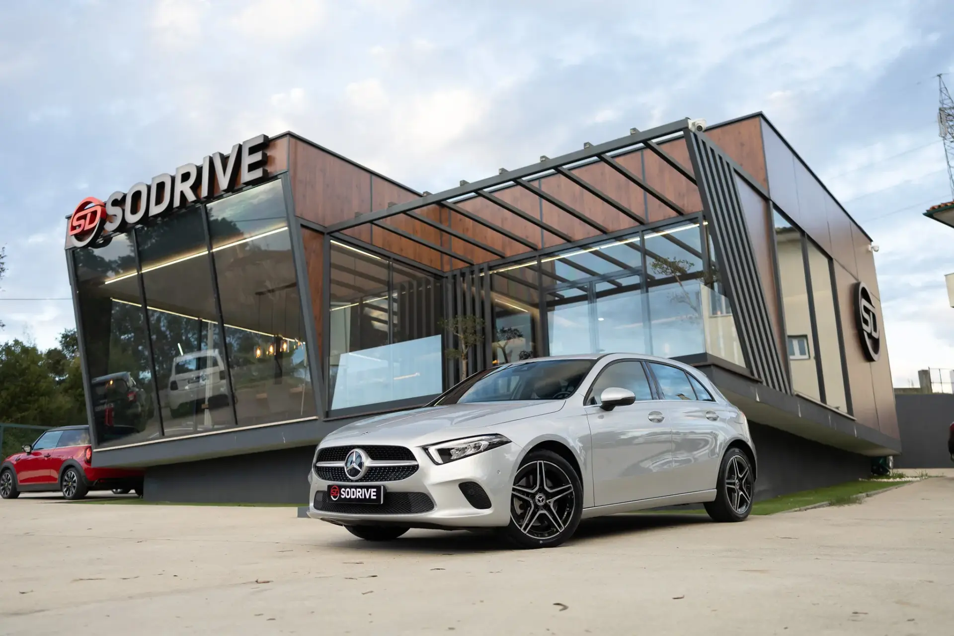 Mercedes-Benz A 250 e Progressive 1