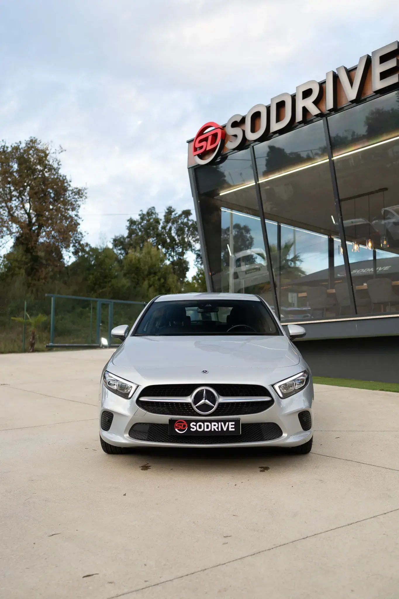 Mercedes-Benz A 250 e Progressive 15
