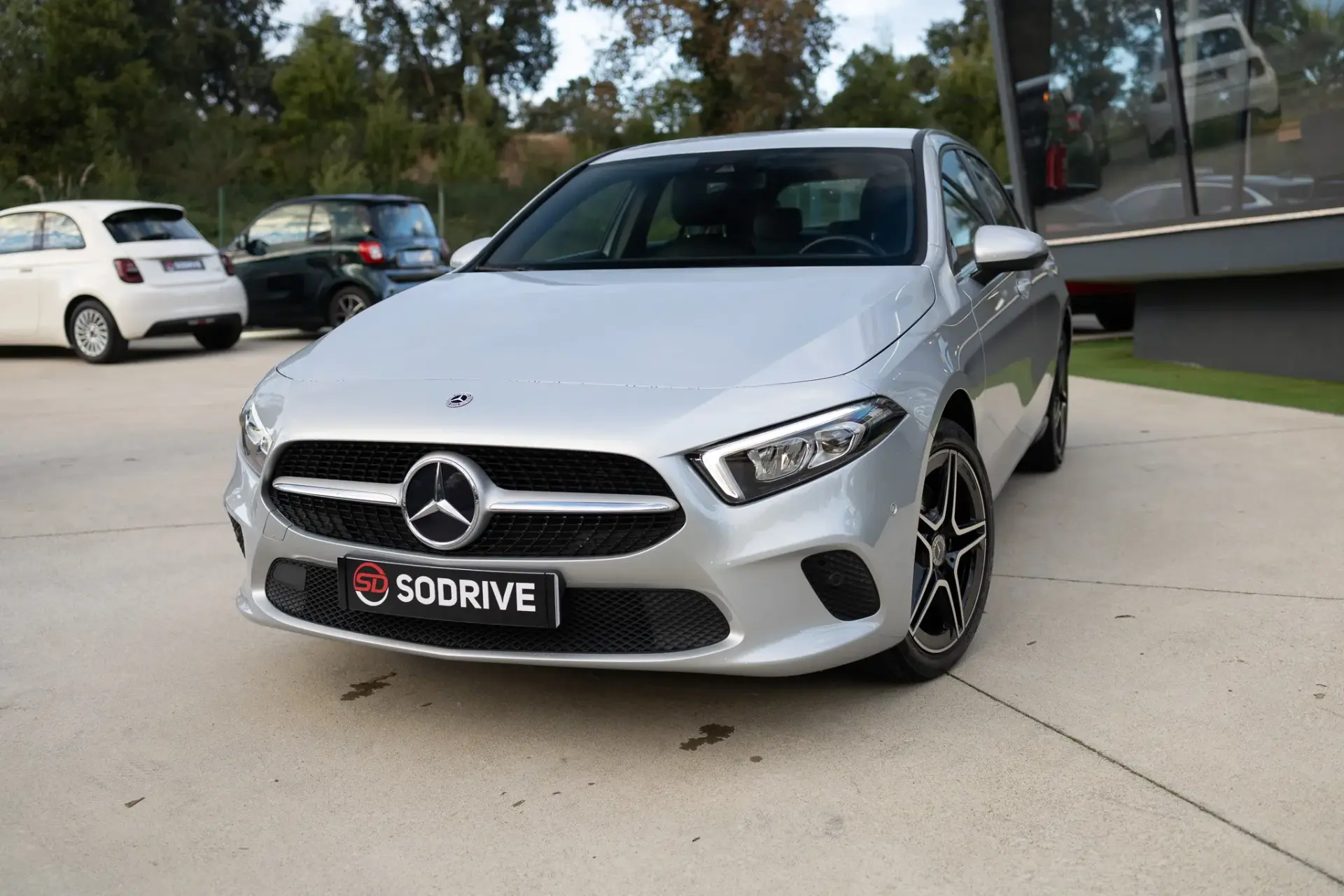 Mercedes-Benz A 250 e Progressive 28