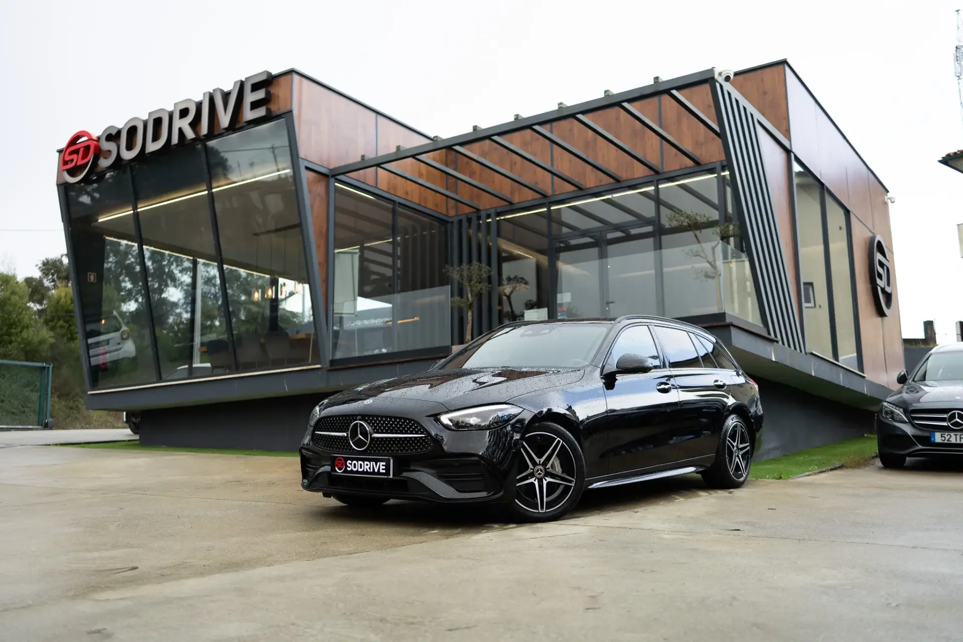Mercedes-Benz C 300 e AMG Line 1