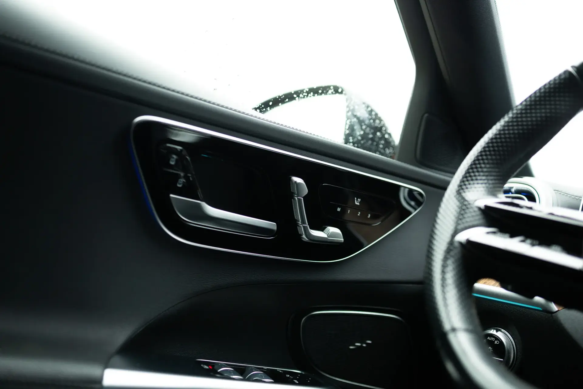 Mercedes-Benz C 300 e AMG Line 28