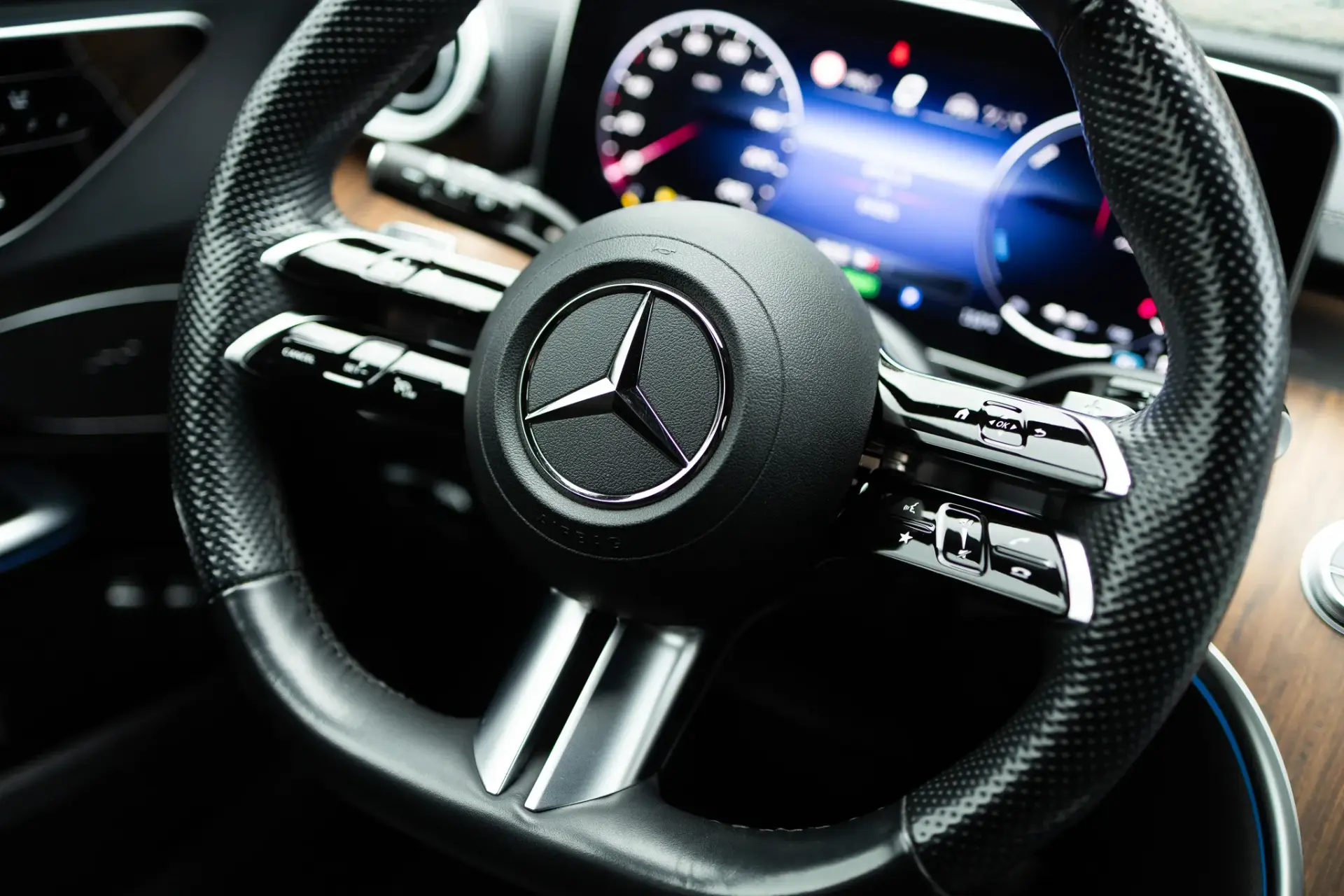 Mercedes-Benz C 300 e AMG Line 30