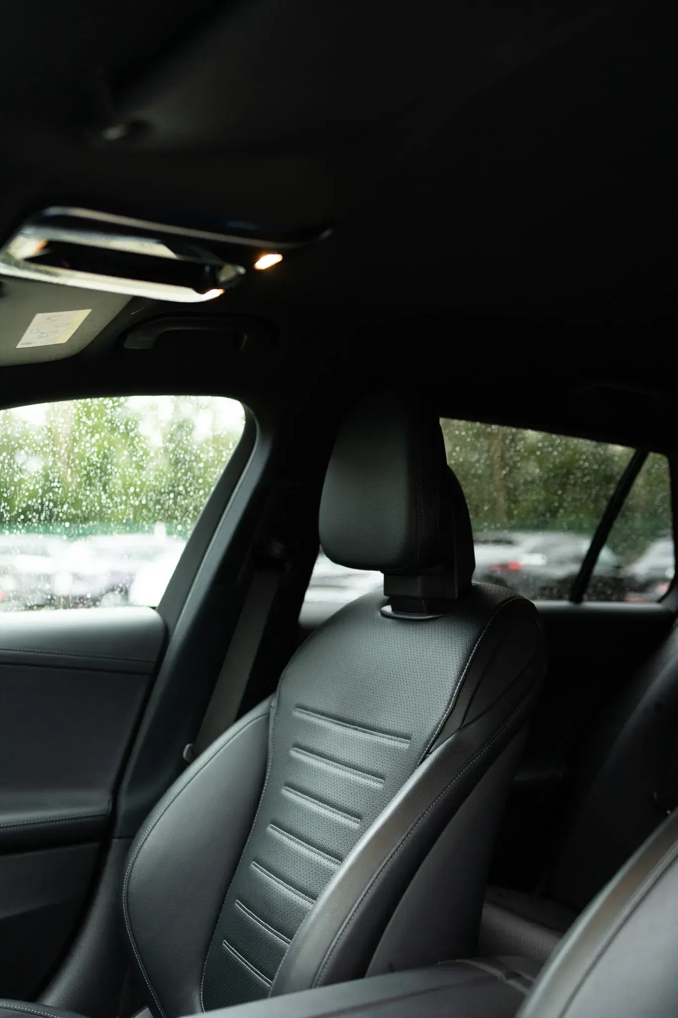 Mercedes-Benz C 300 e AMG Line 38