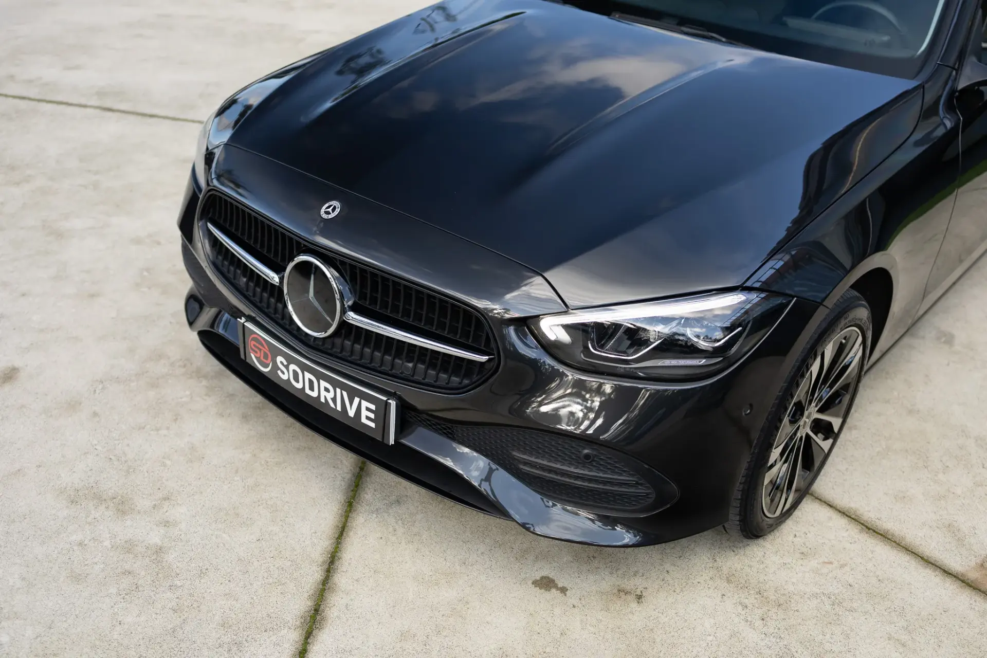 Mercedes-Benz C 300 e Avantgarde 5