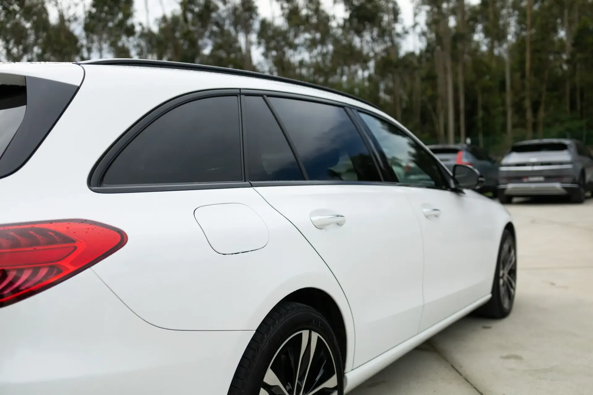 Mercedes-Benz C 300 e Avantgarde 20