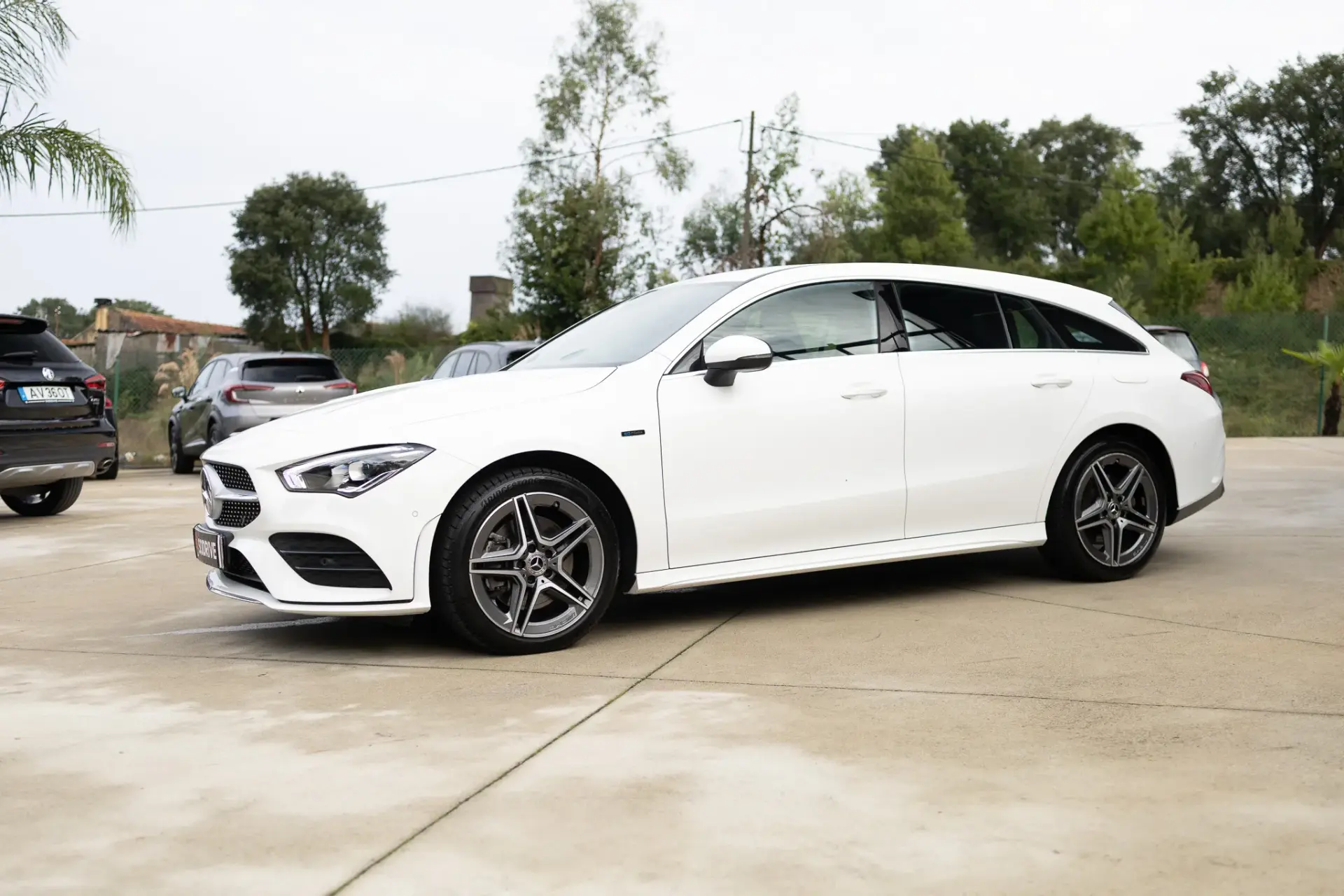 Mercedes-Benz CLA 250 e Shooting Brake AMG Line 4
