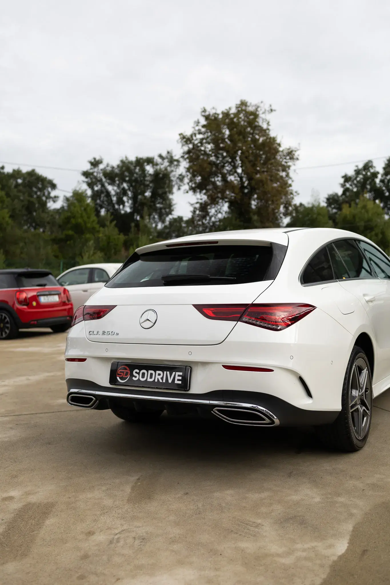 Mercedes-Benz CLA 250 e Shooting Brake AMG Line 30