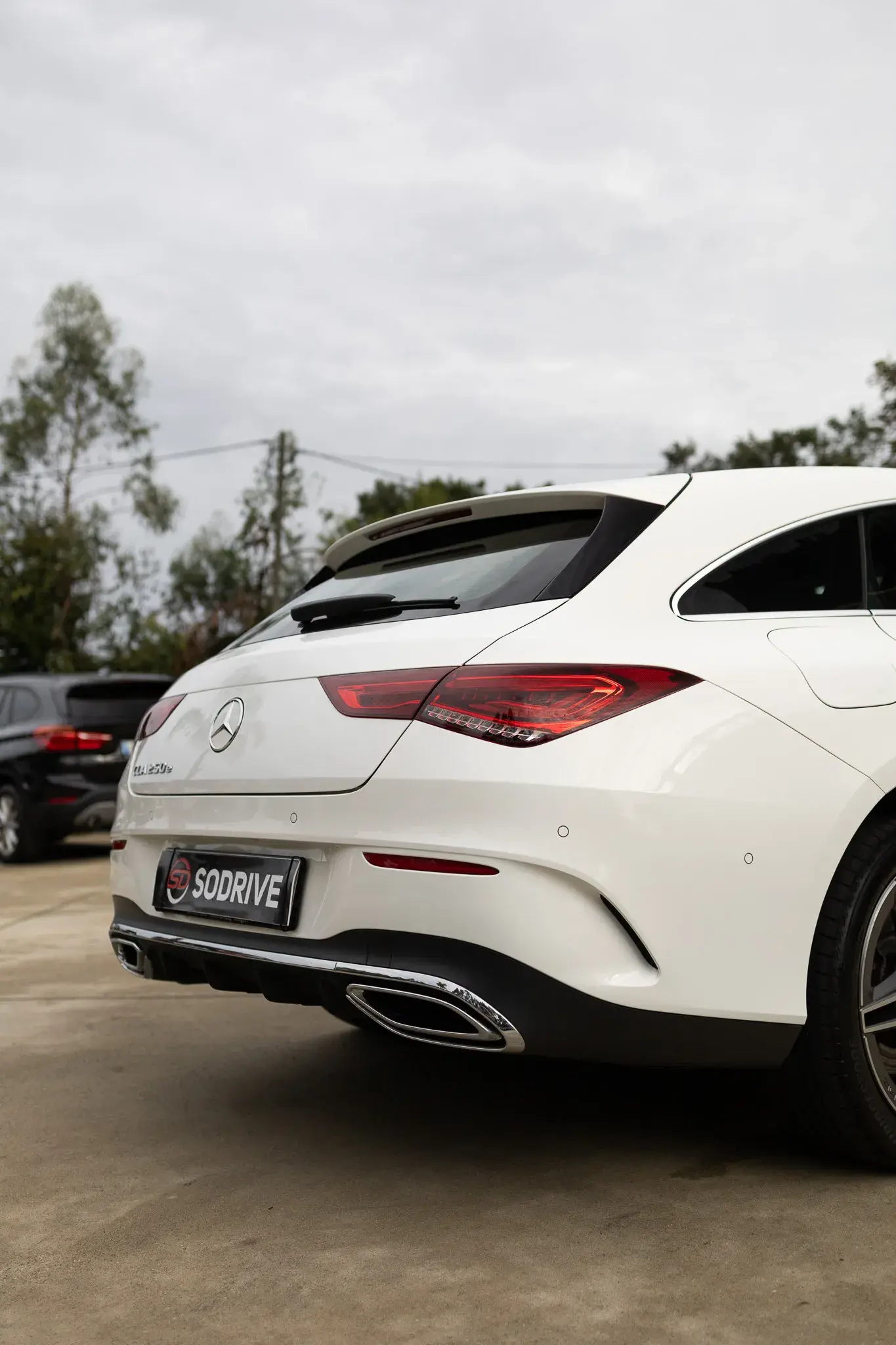 Mercedes-Benz CLA 250 e Shooting Brake AMG Line 31