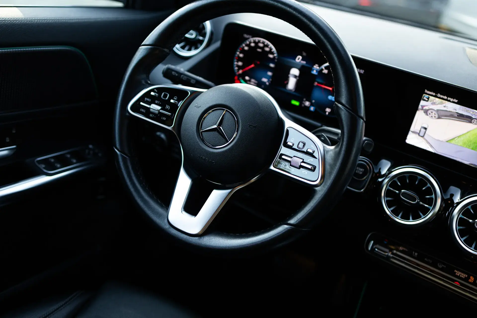 Mercedes-Benz EQA 250+ Progressive 32