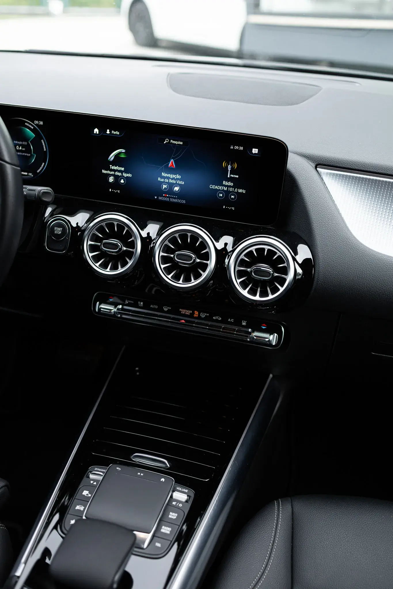 Mercedes-Benz EQA 300 4Matic Progressive 9