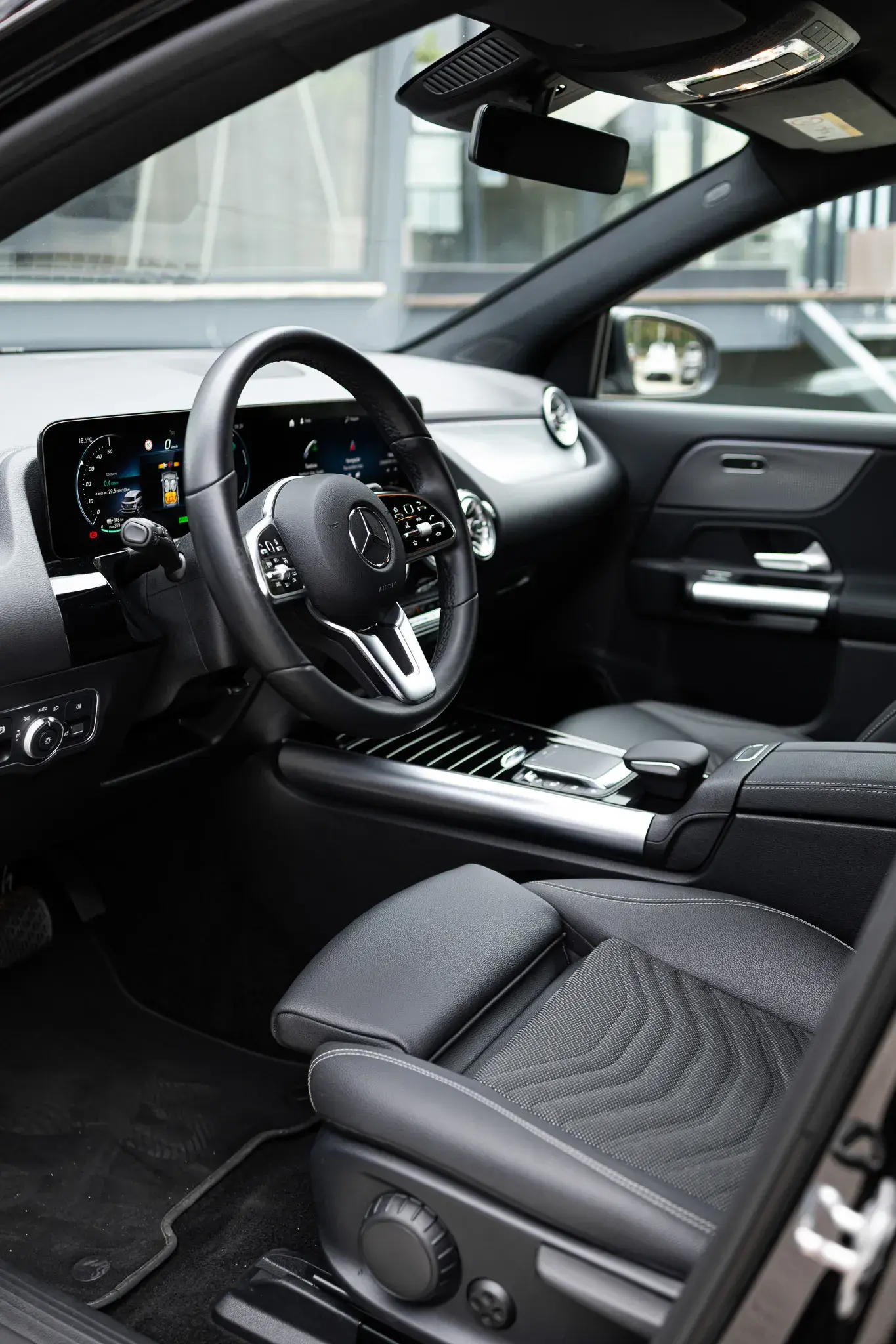 Mercedes-Benz EQA 300 4Matic Progressive 42