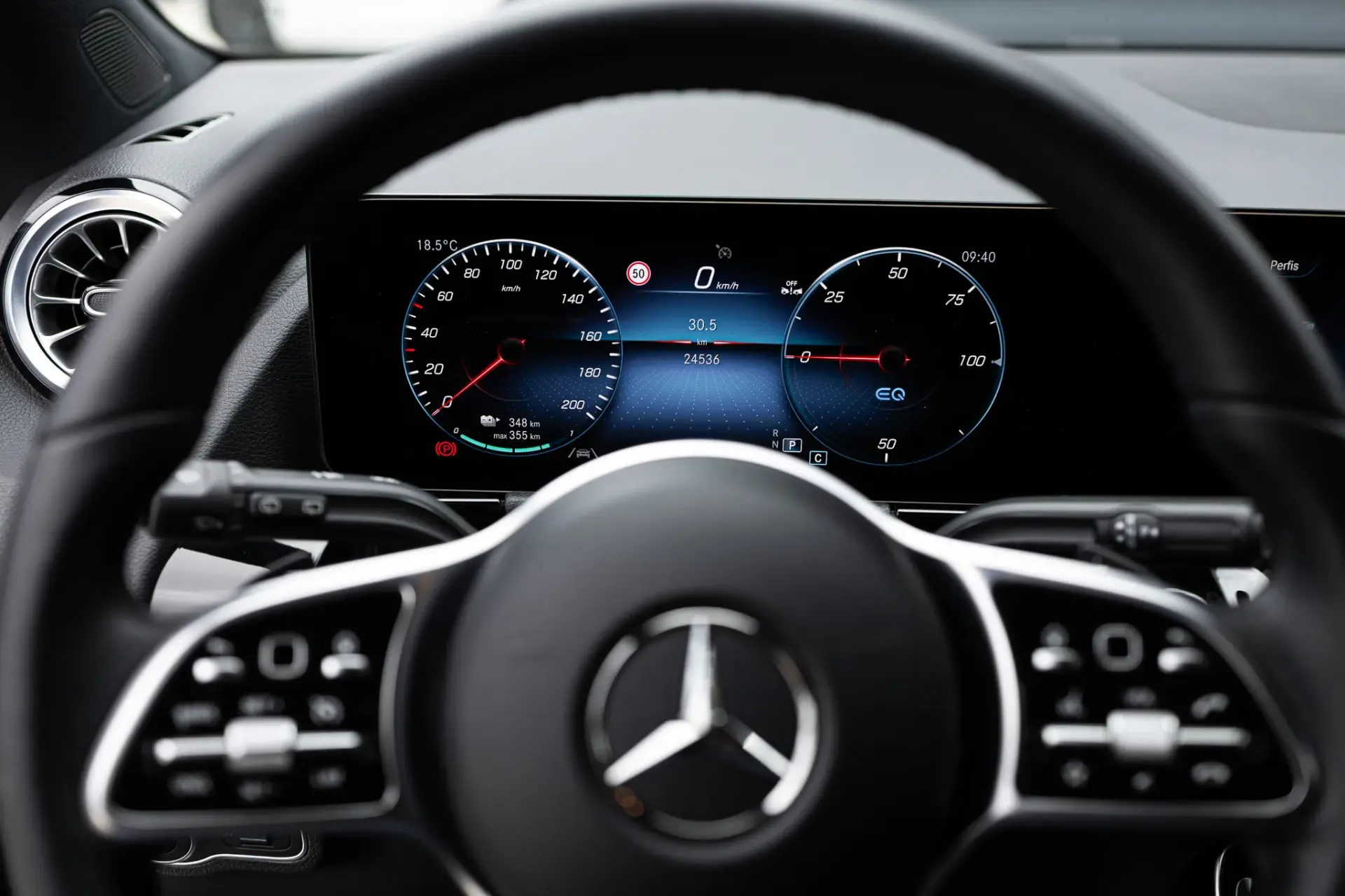 Mercedes-Benz EQA 300 4Matic Progressive 43