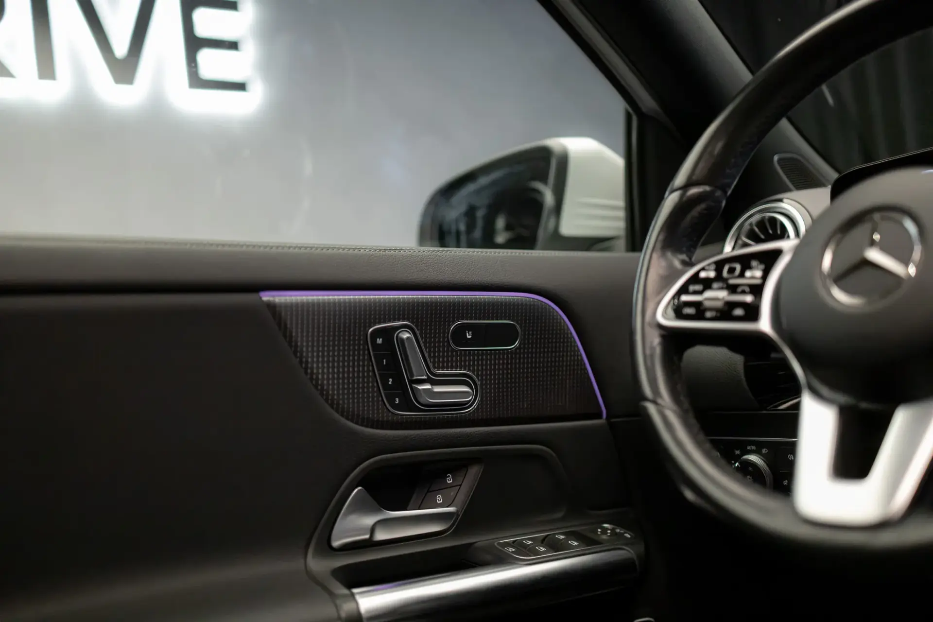 Mercedes-Benz EQA 250 Progressive 9