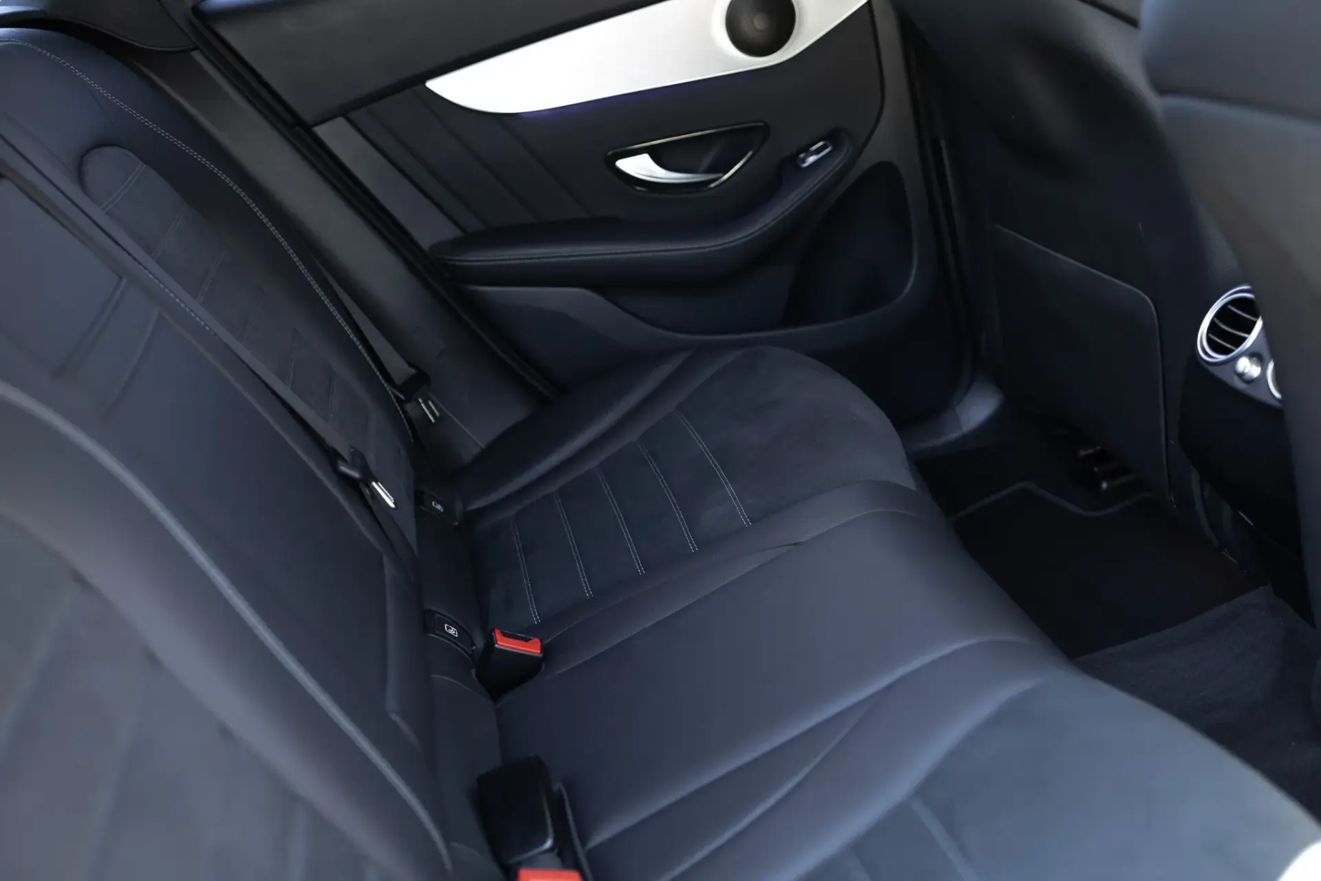 Mercedes-Benz GLC 300 de 4Matic 32
