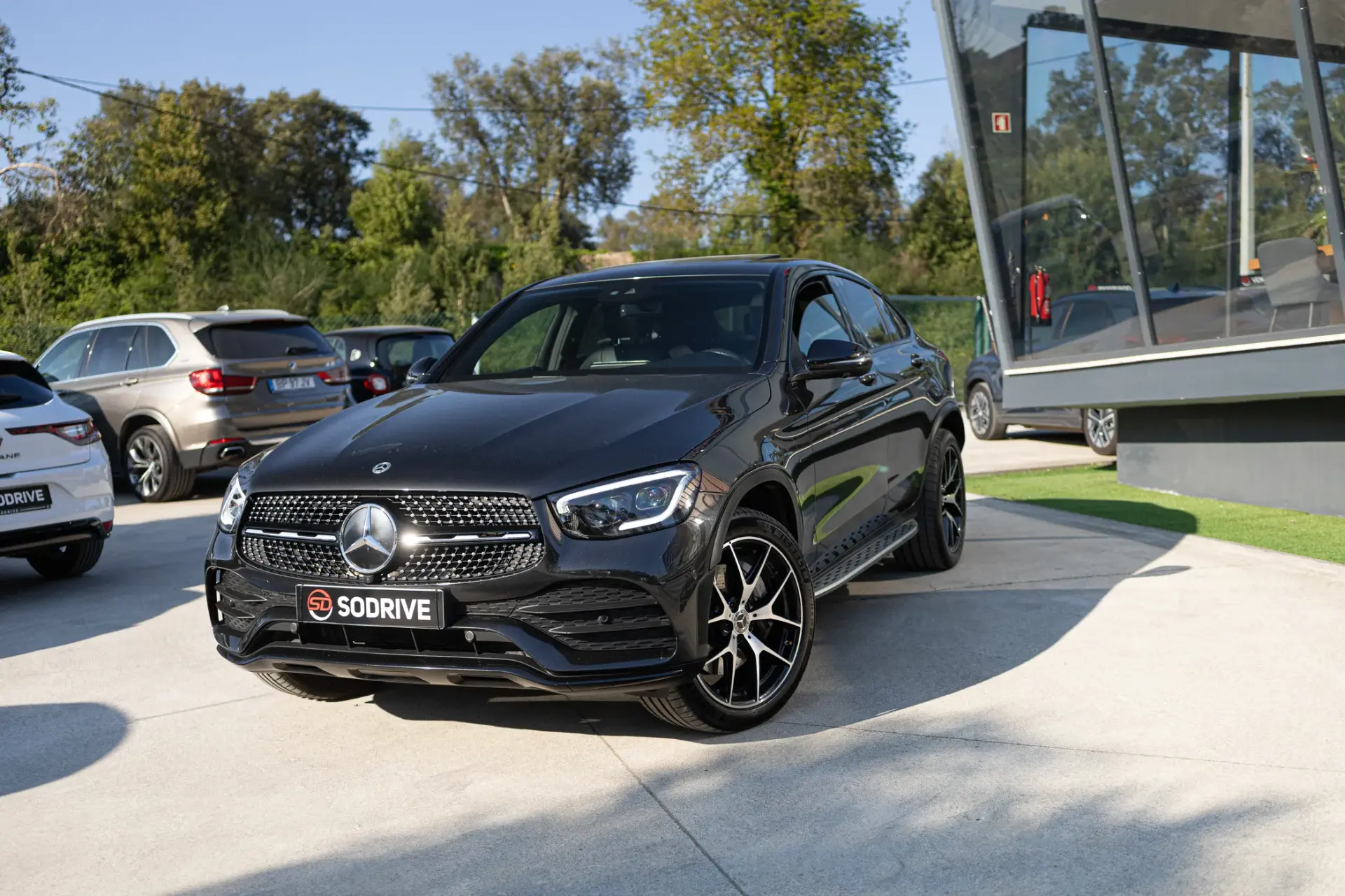 Mercedes-Benz GLC 300 de Coupé 4Matic AMG 5