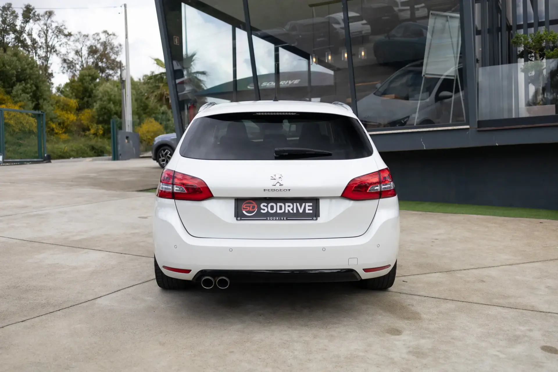 Peugeot 308 SW 1.6 BlueHDi Allure 27