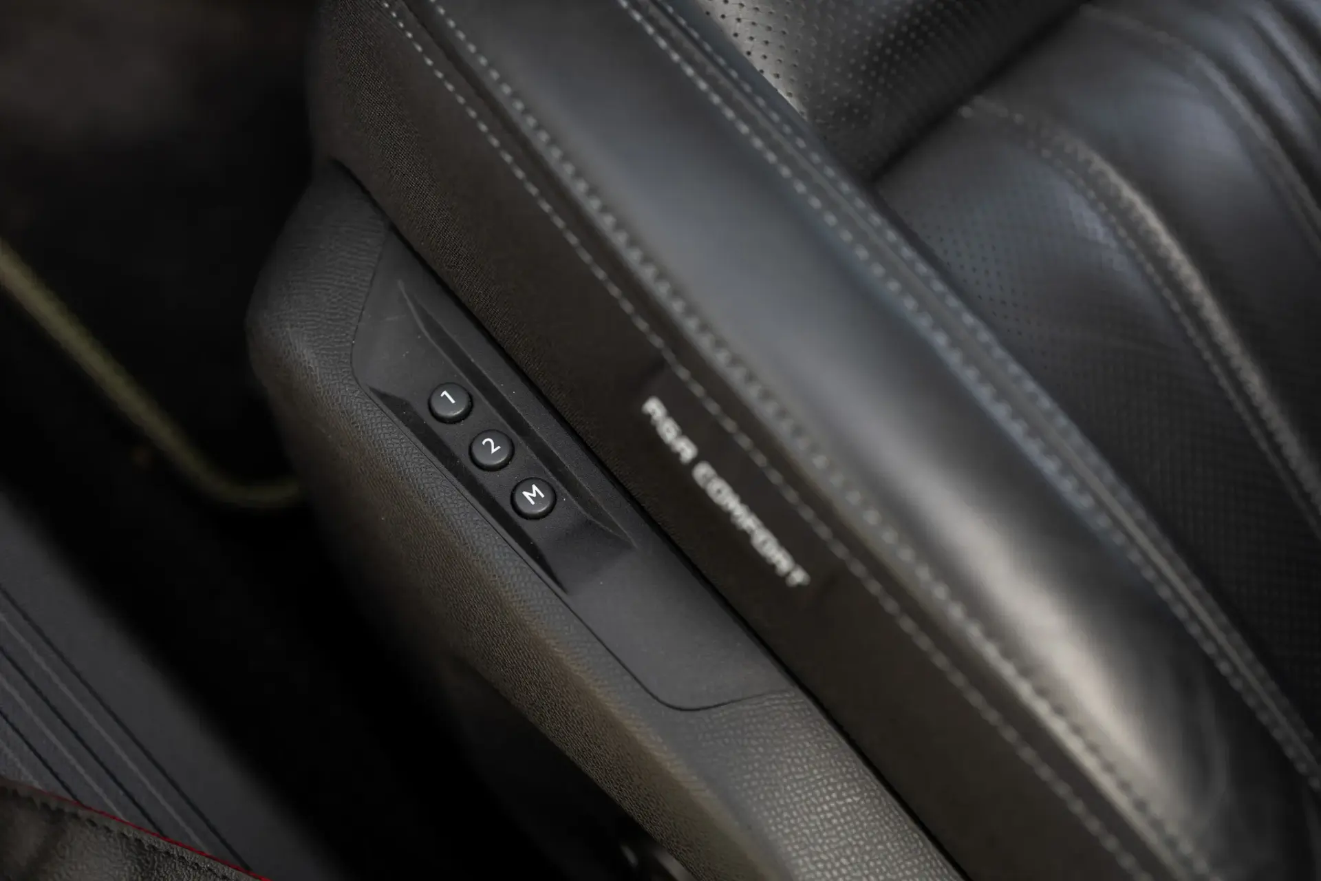 Peugeot 408 225 e-EAT8 GT 43