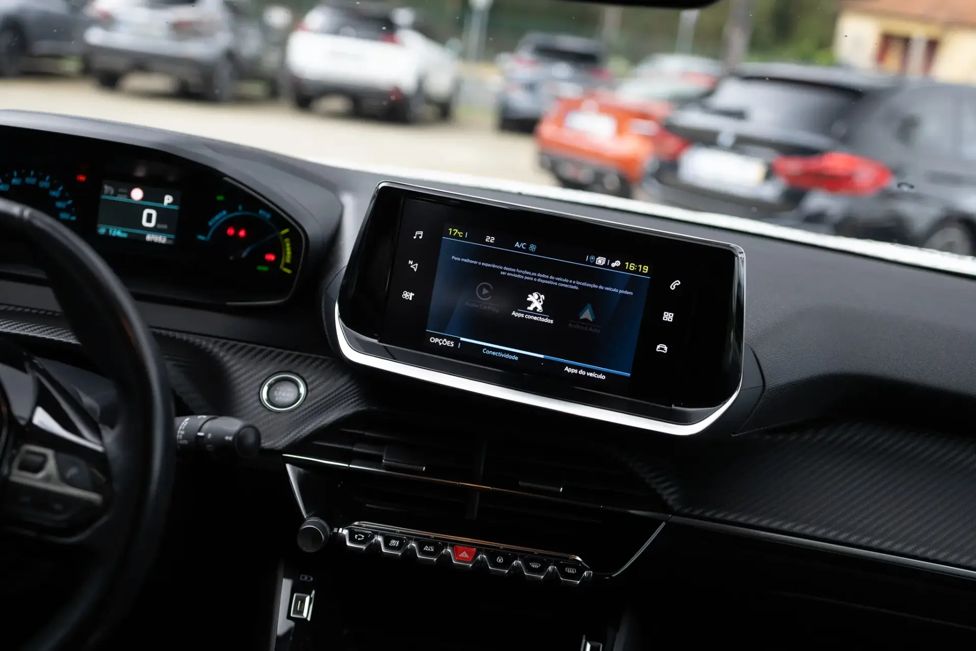 Peugeot e-2008 Active 15