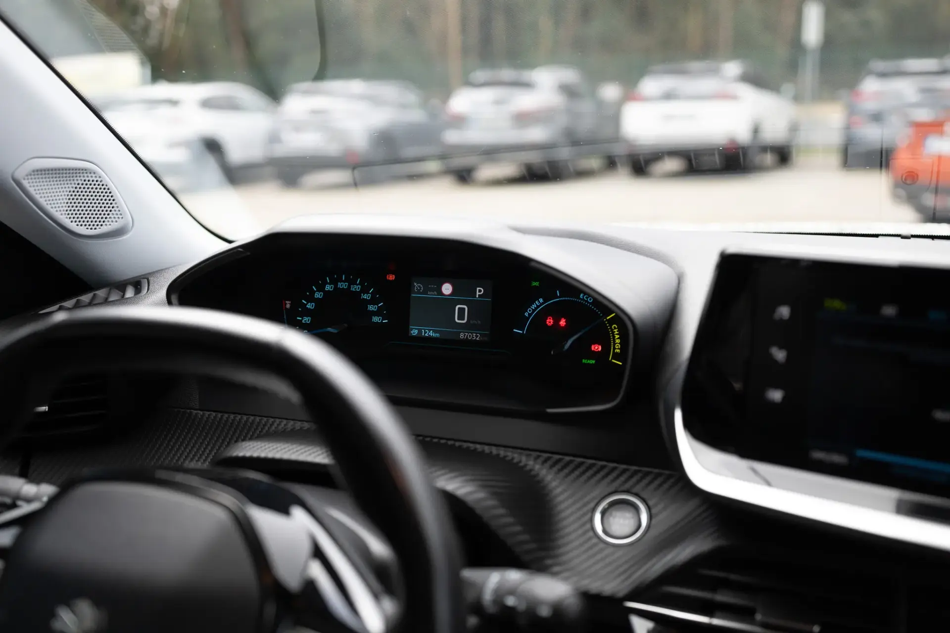 Peugeot e-2008 Active 29