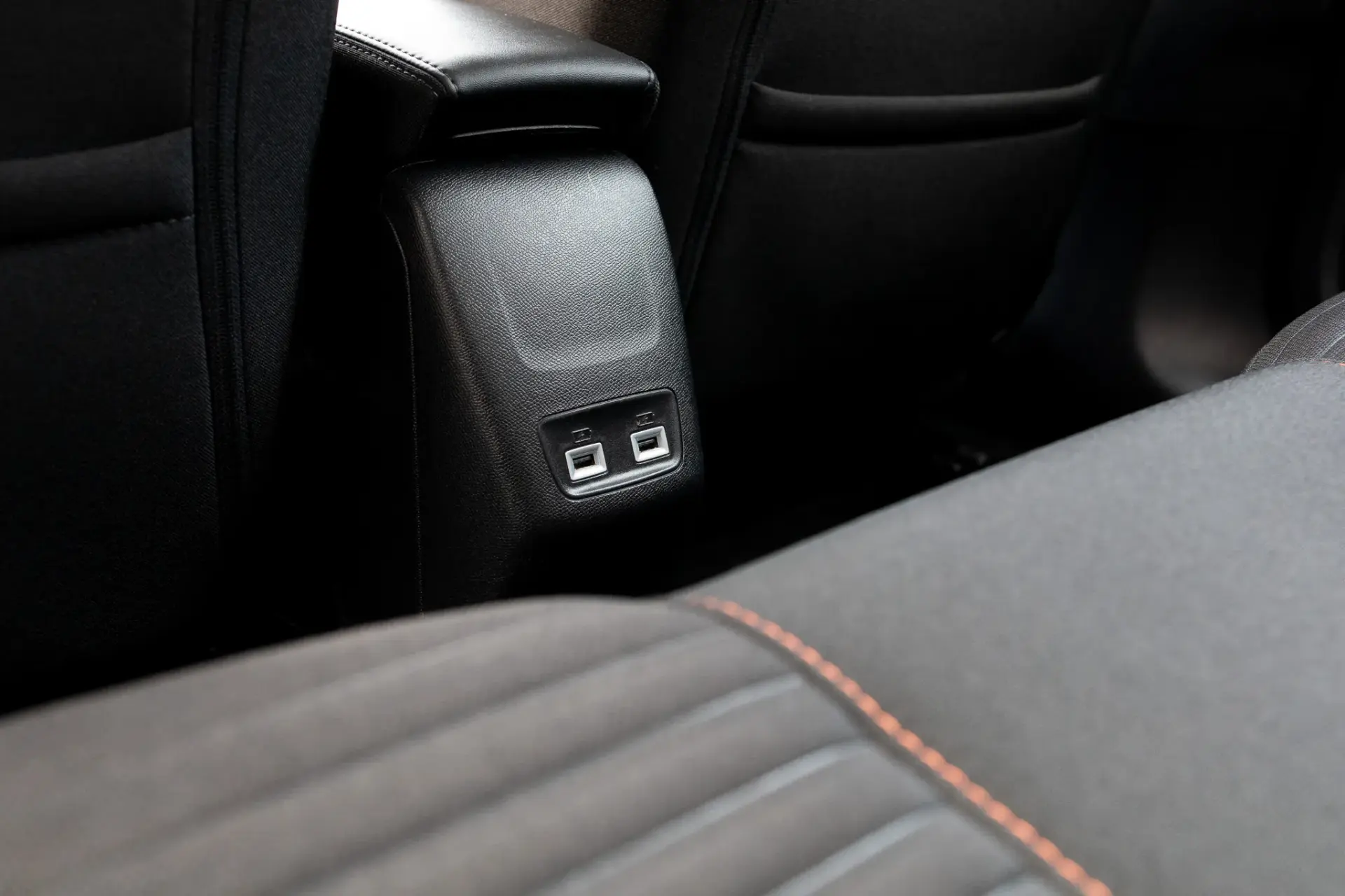 Peugeot e-208 50 kWh Allure 21