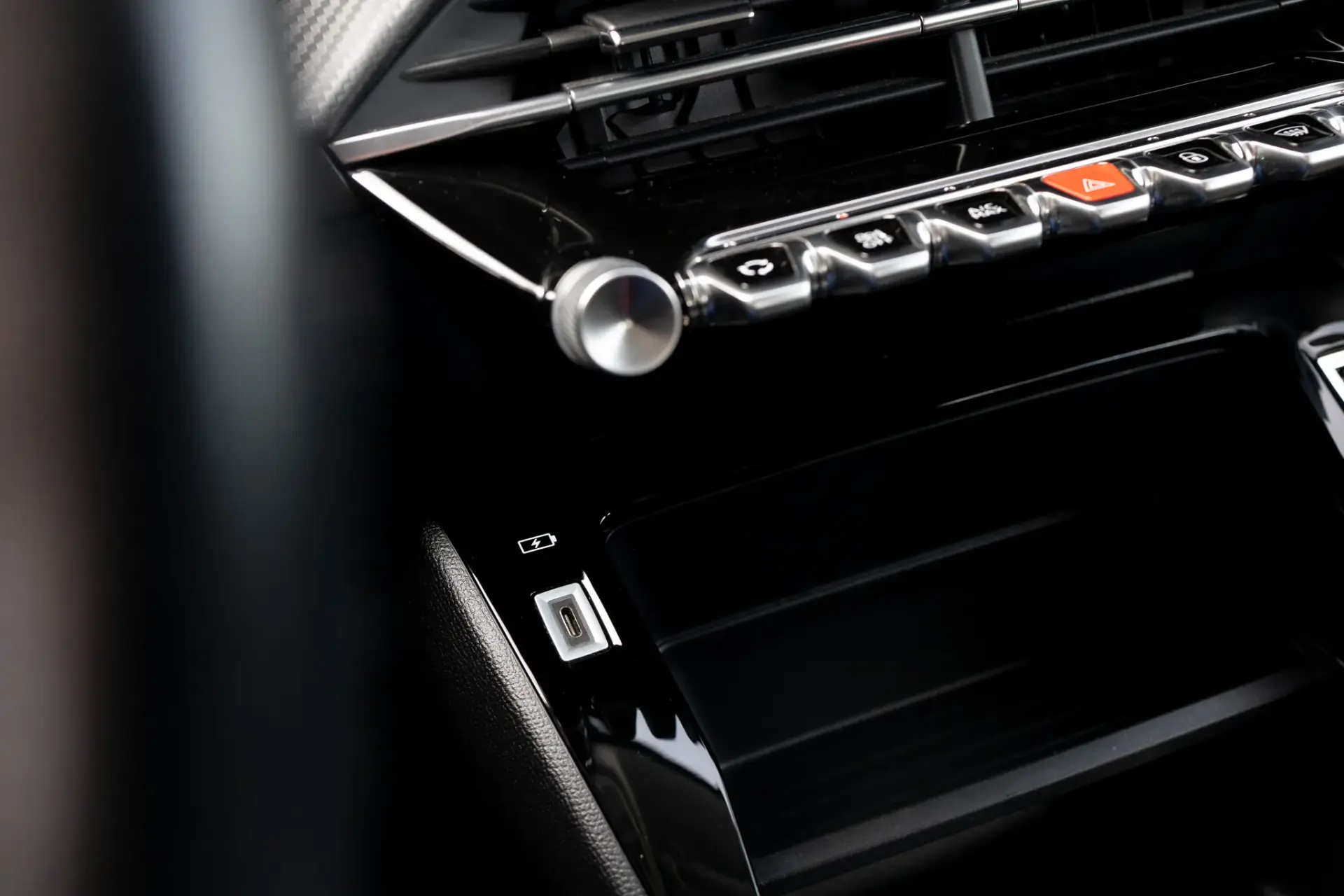 Peugeot e-208 50 kWh Allure 25