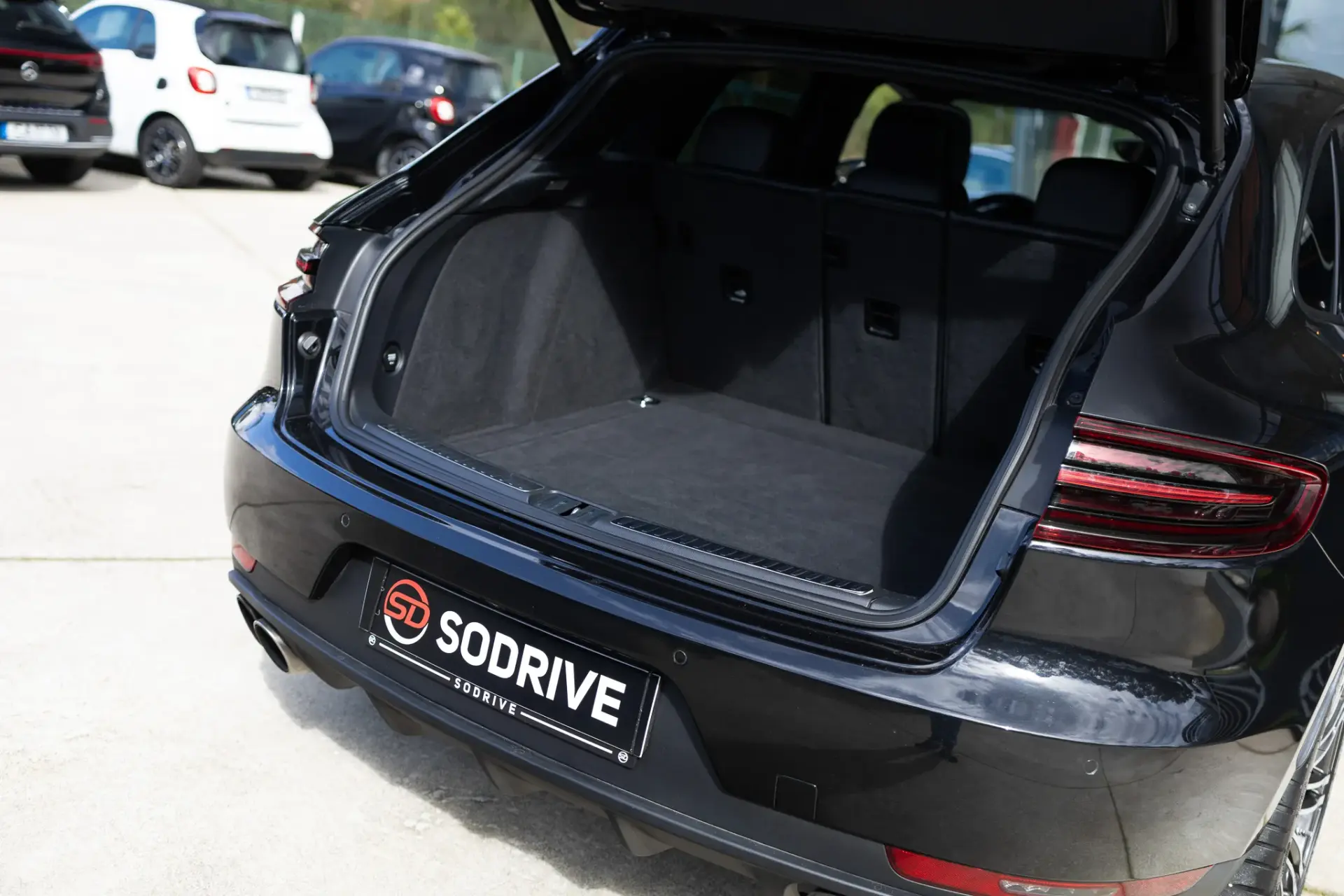 Porsche Macan S PDK 33