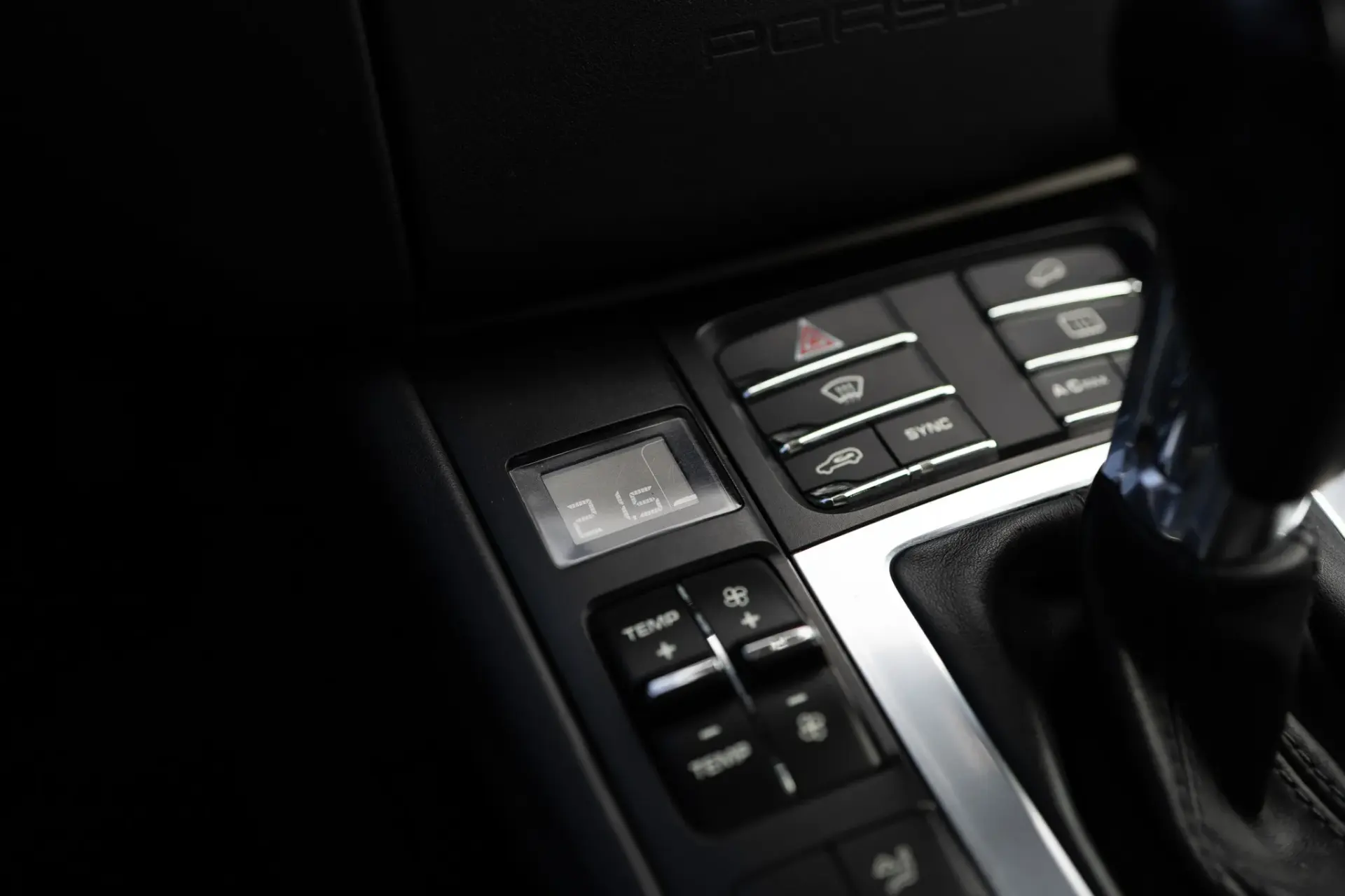 Porsche Macan S PDK 35