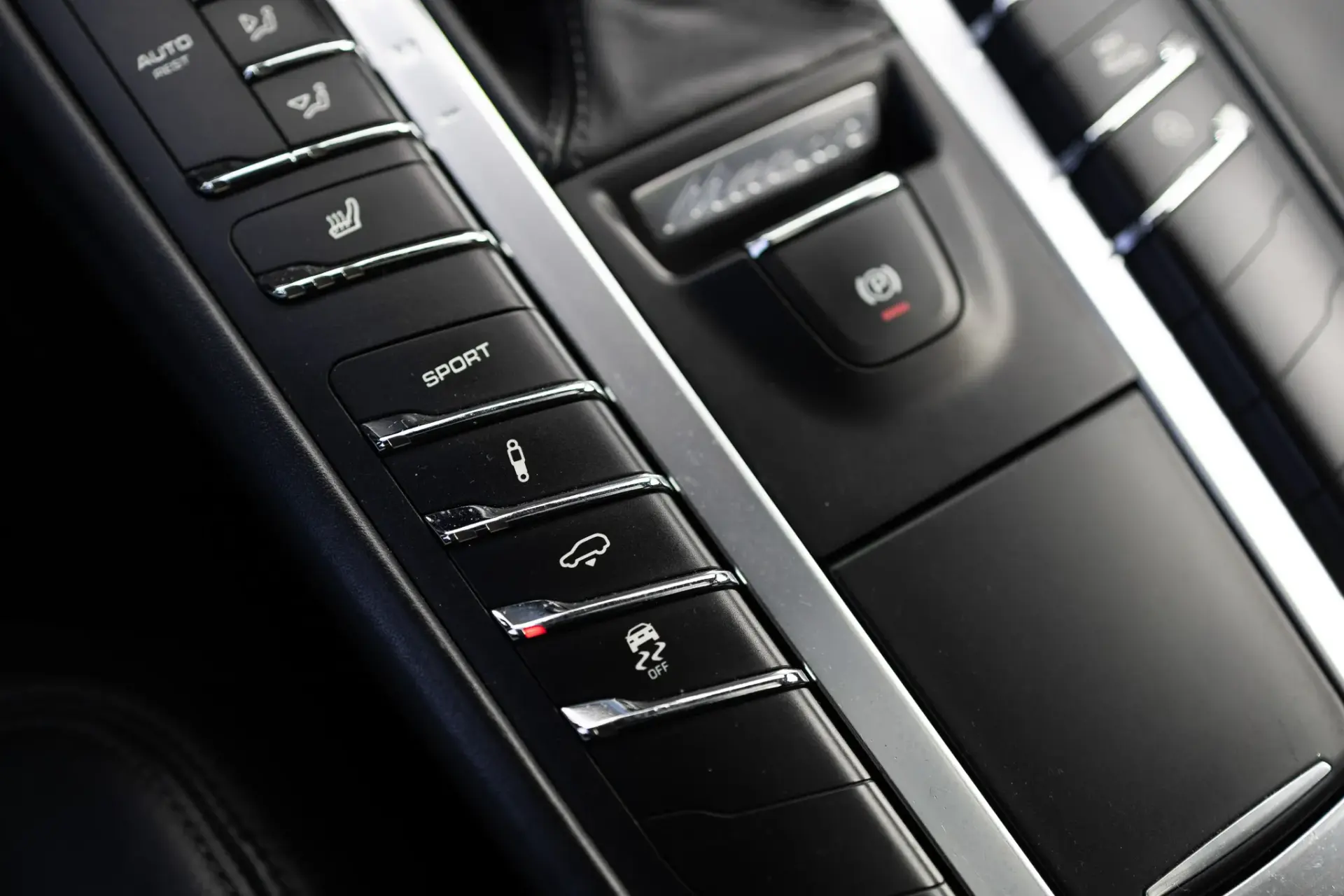 Porsche Macan S PDK 36